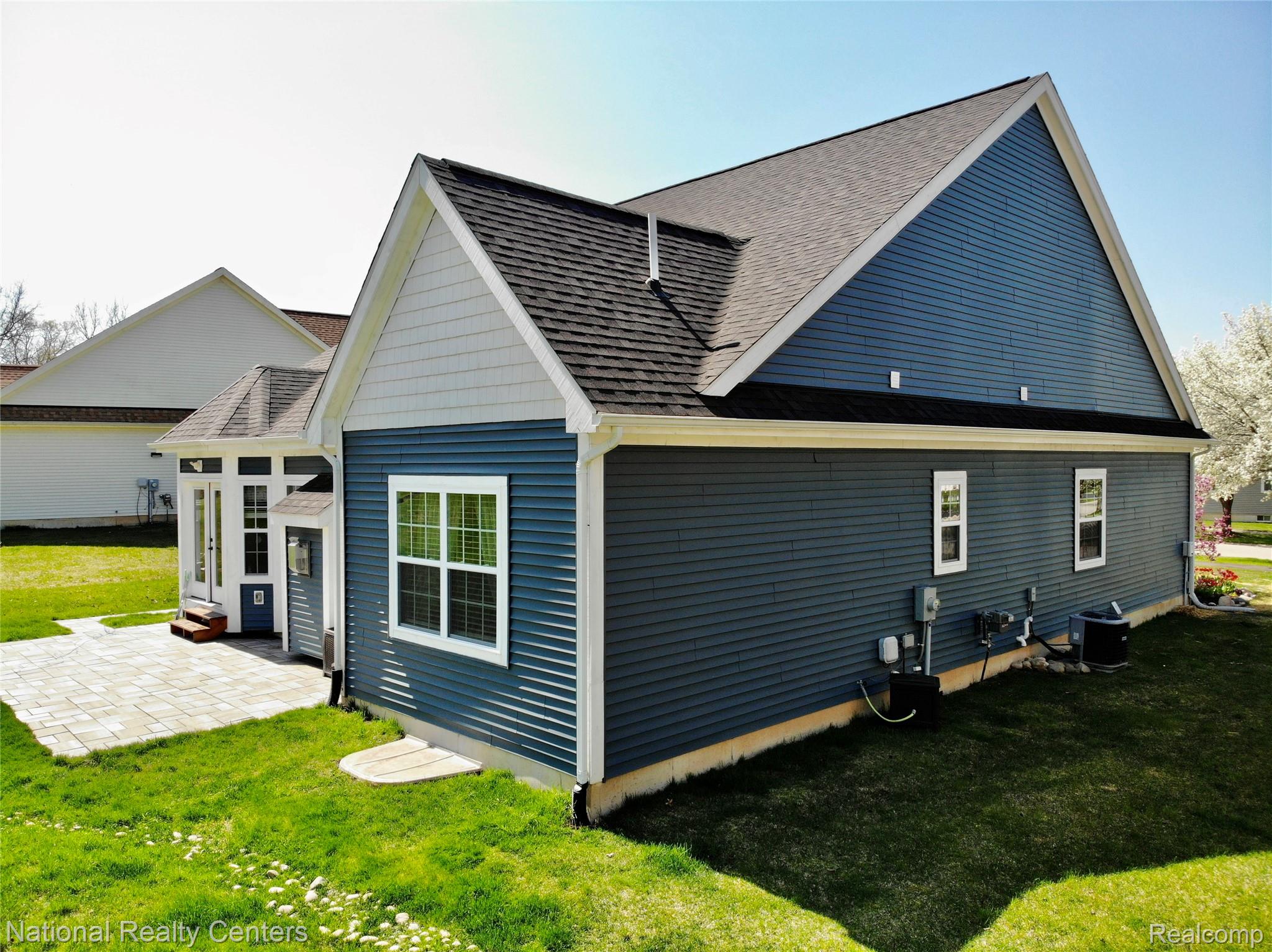 7478 Village Court 27