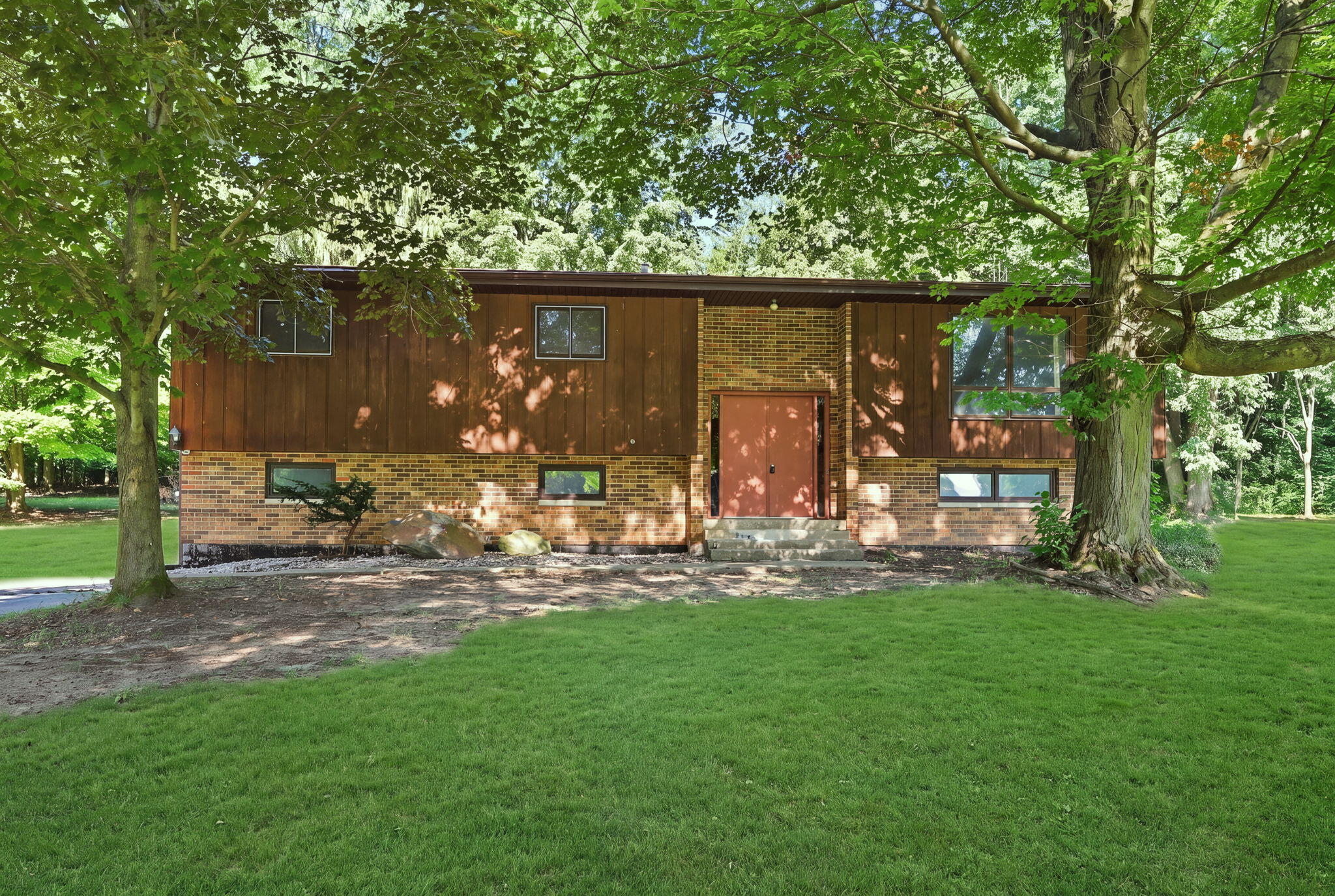 6336 Sycamore