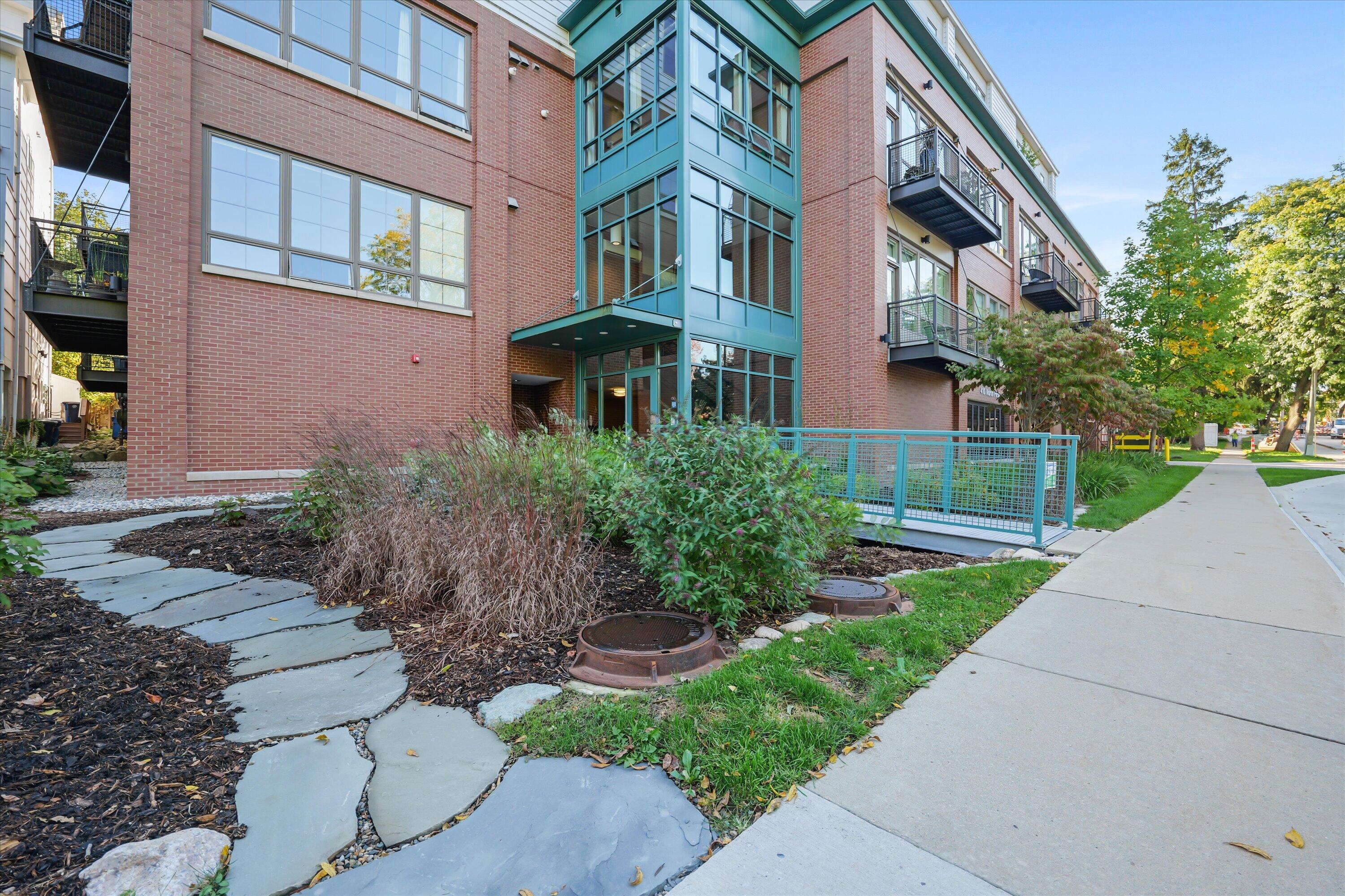 410 N 1st Street 206