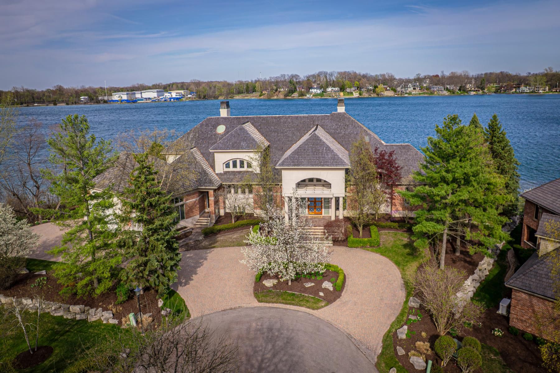 82 CHATEAUX DU LAC