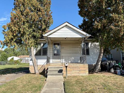 Photo of 13475 Coleen Avenue, Warren City, MI 48089 (MLS # 20251043332)