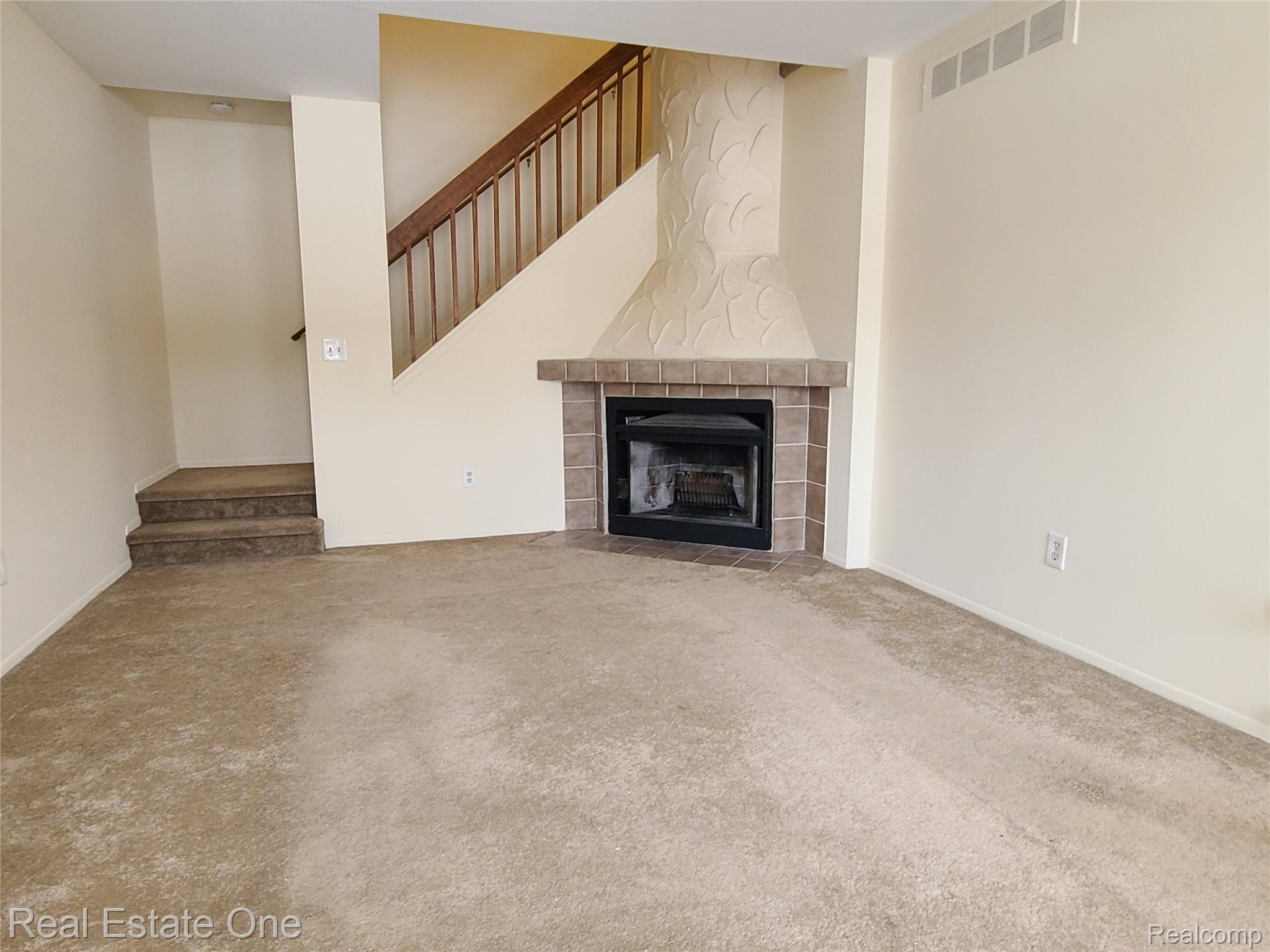 38872 Country Circle 90