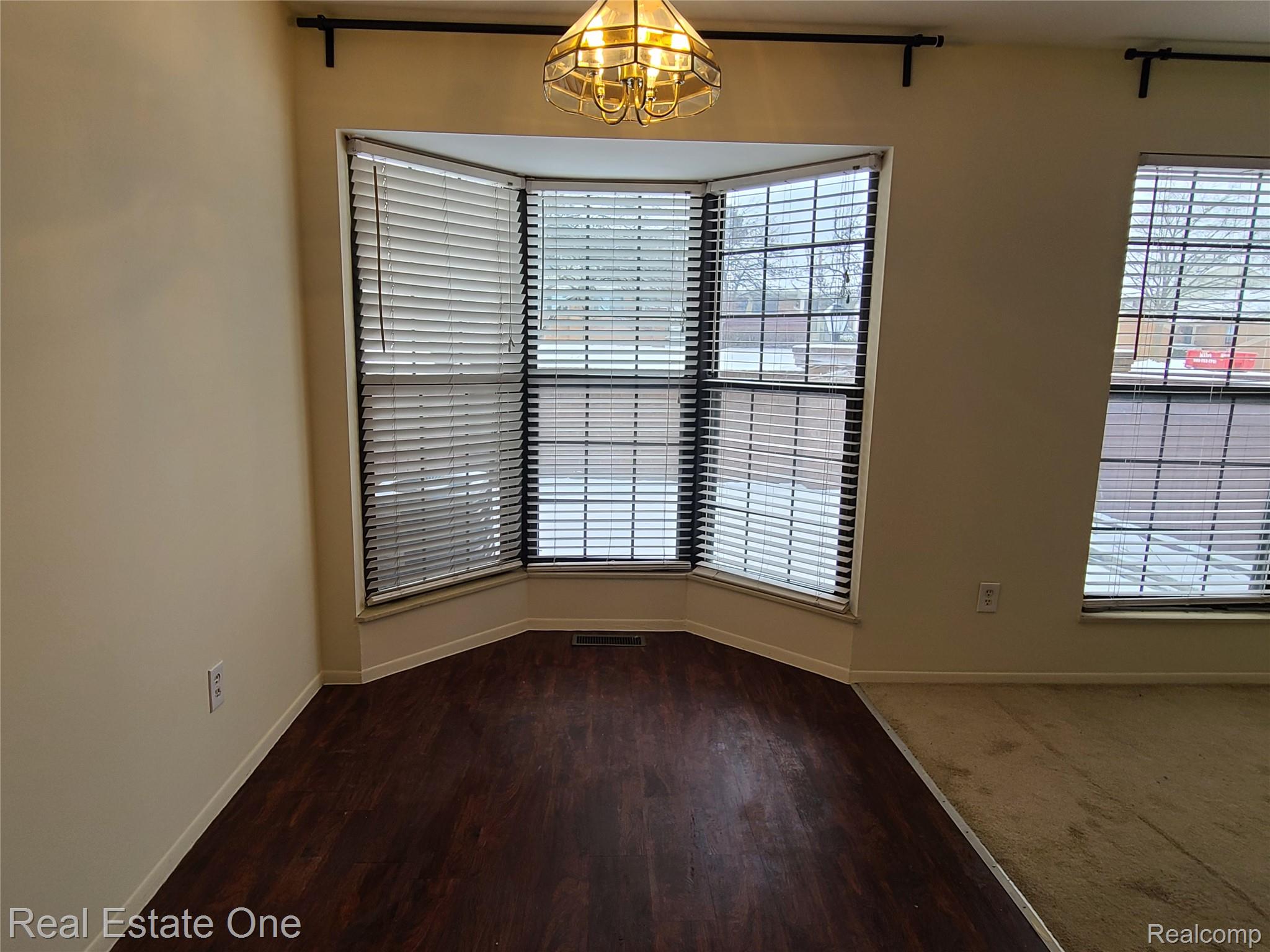 38872 Country Circle 90