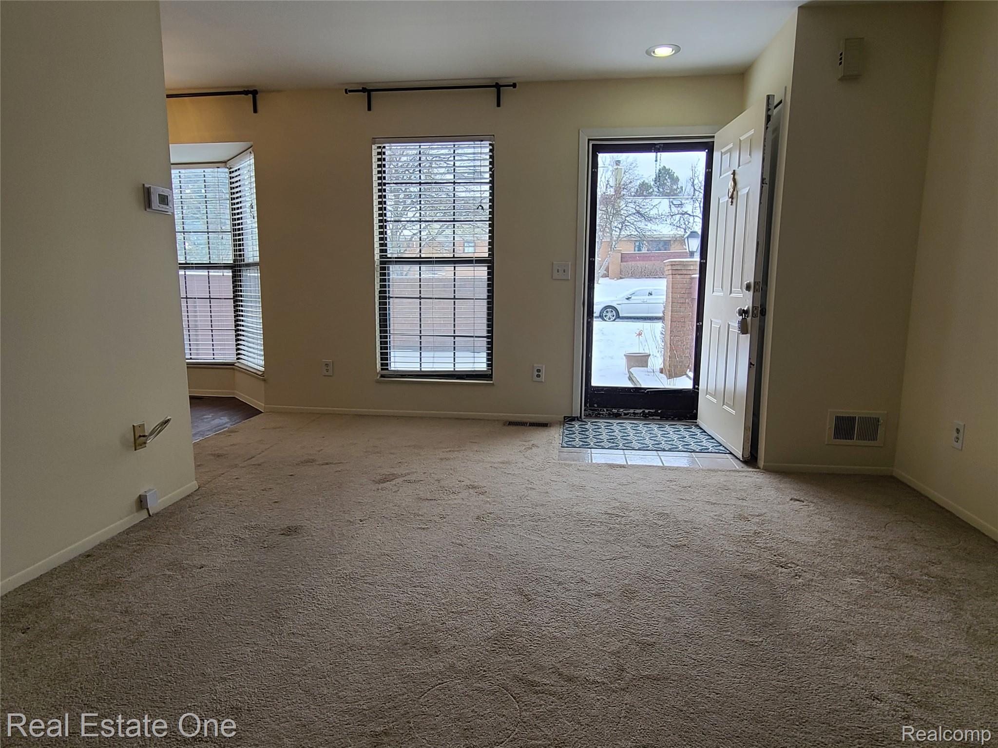 38872 Country Circle 90