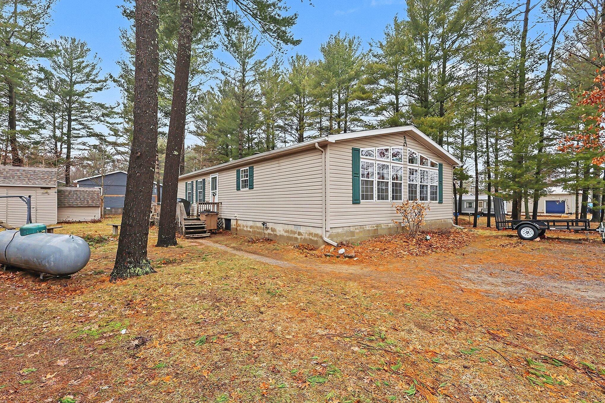 1799 N Lakeview Drive