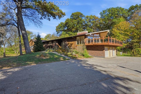 Photo of 5130 Seymour Lake Road, Brandon Charter Township, MI 48371 (MLS # 20261084868)