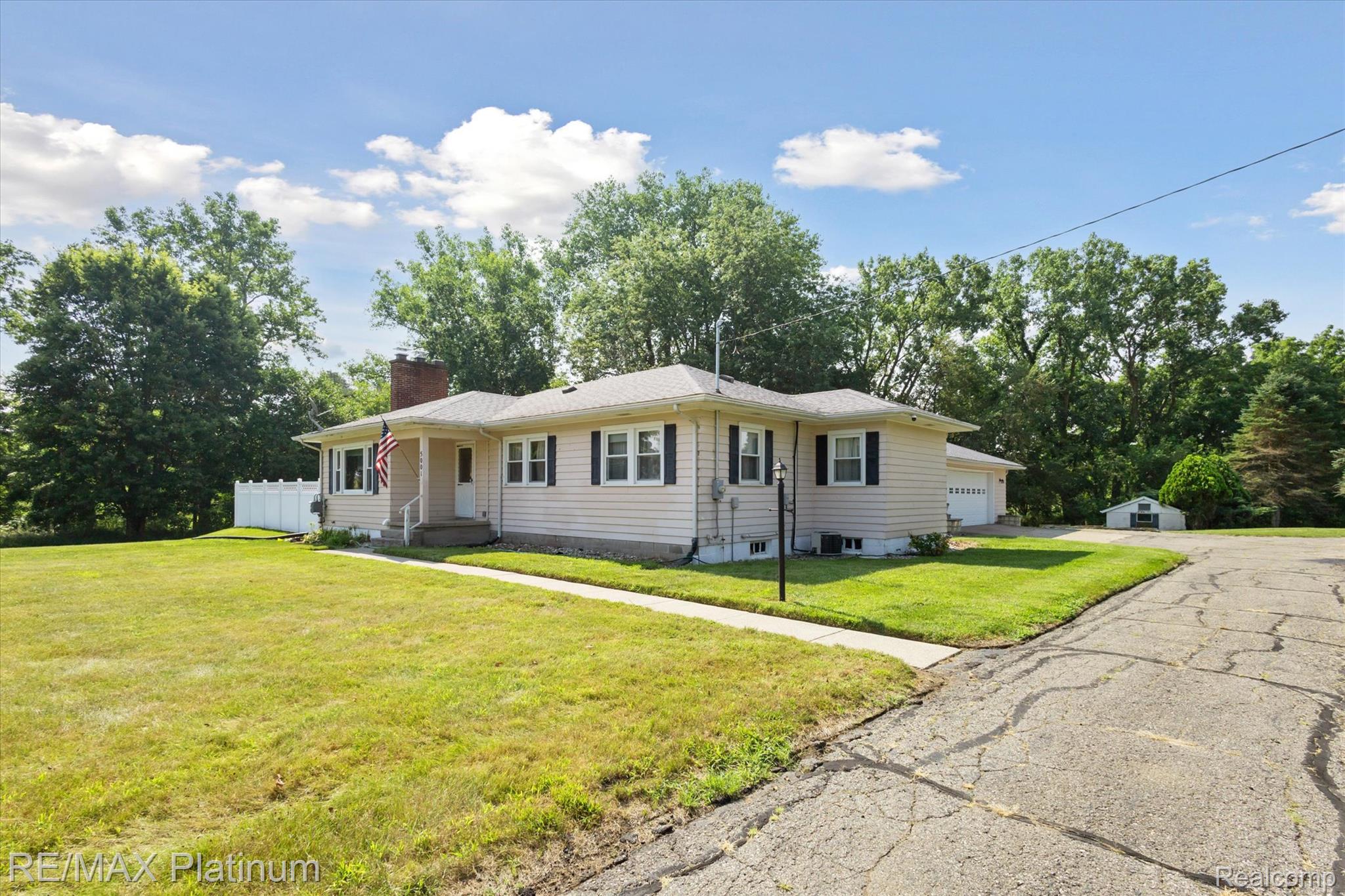 5001 Dexter Trail Road