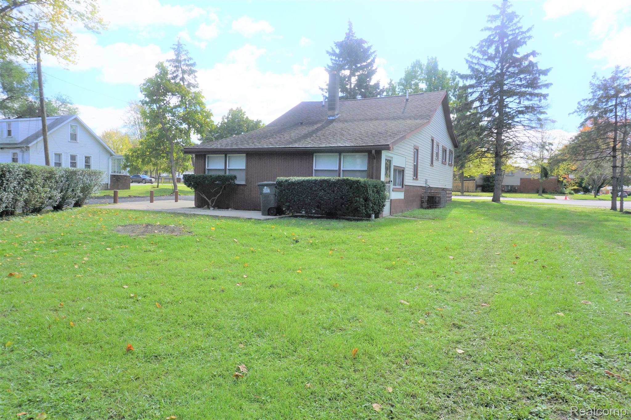 22900 GODDARD Road