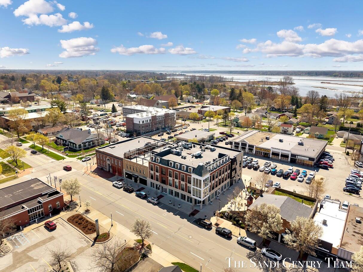 110 W Savidge Street 203