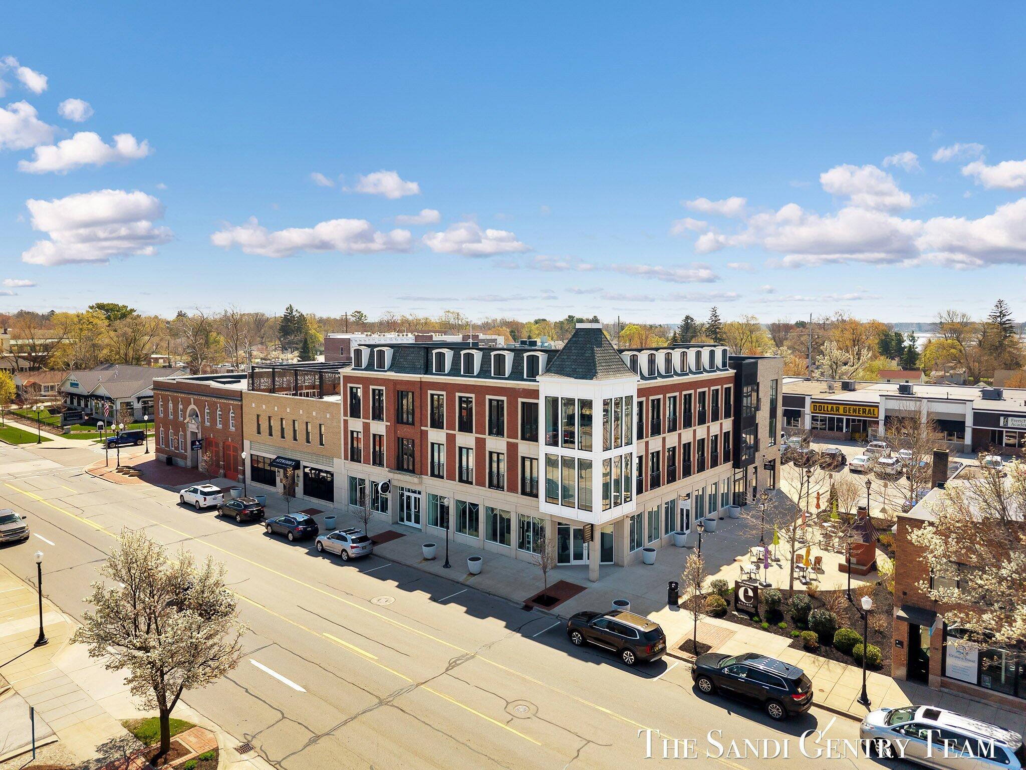 110 W Savidge Street 302