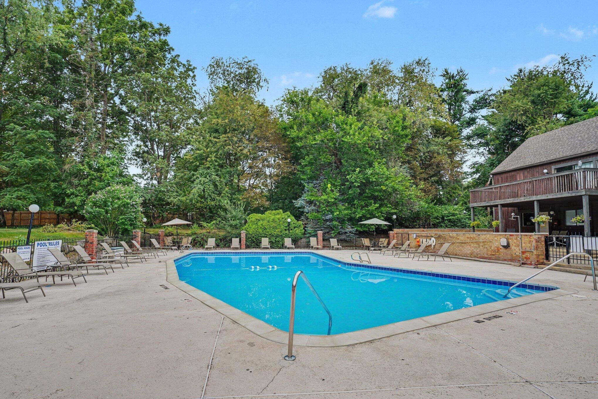 260 Dunbarton Court