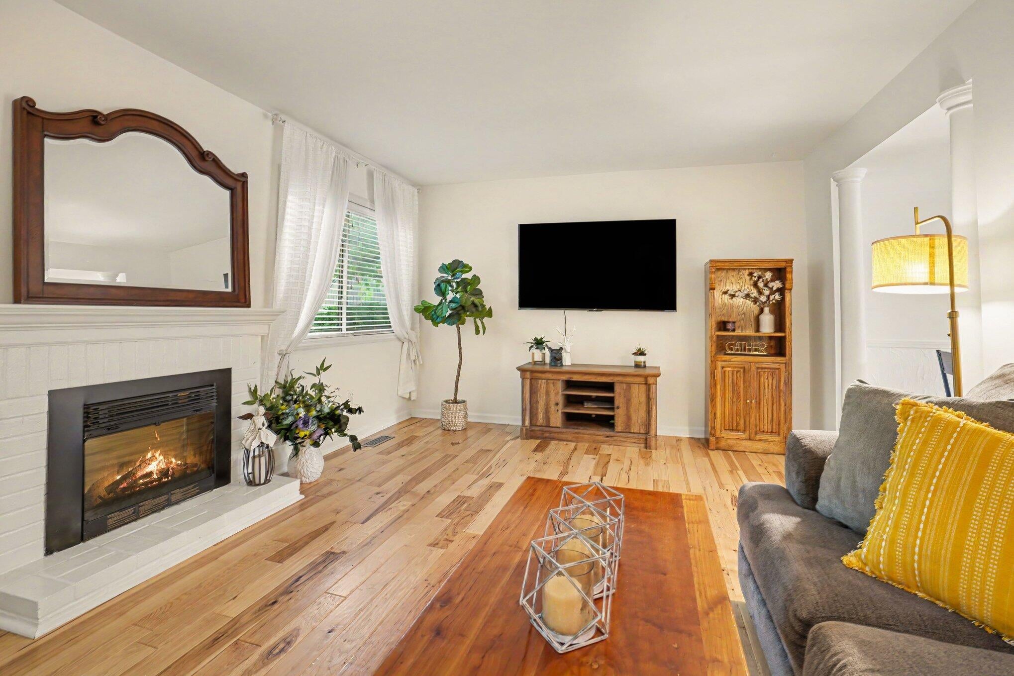 260 Dunbarton Court