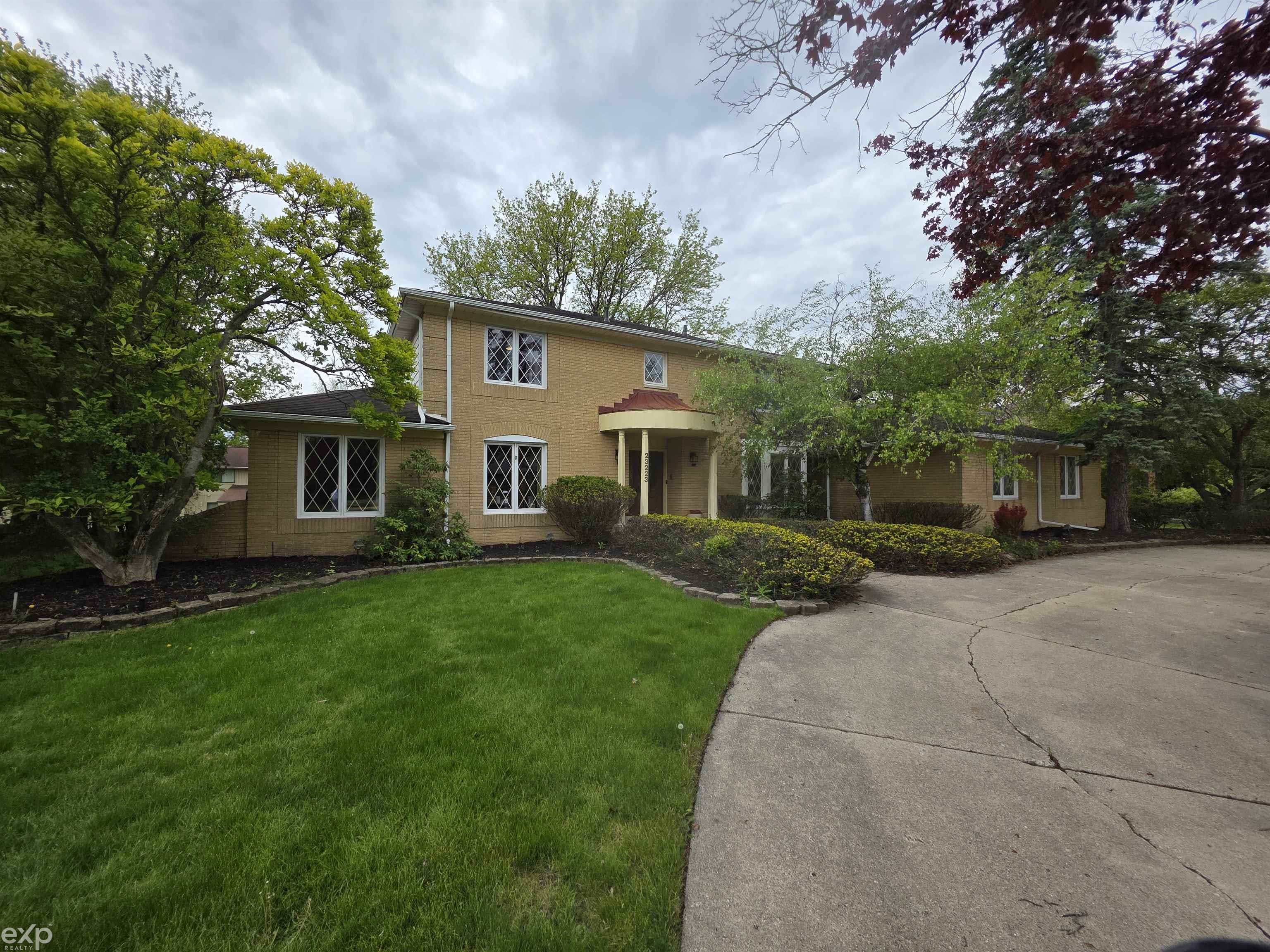 23223 Bellwood Drive