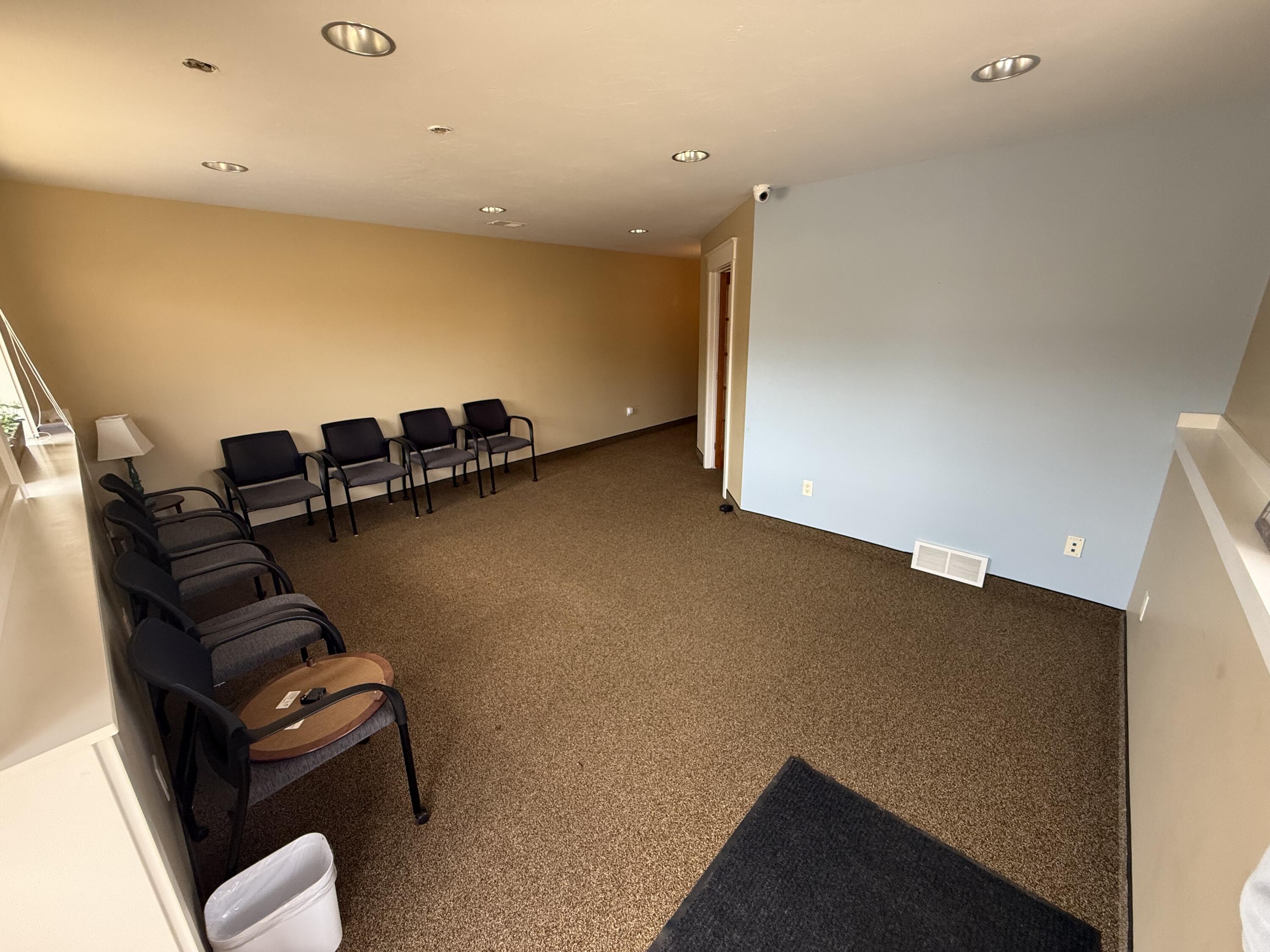 3588 Green Pointe Center 1