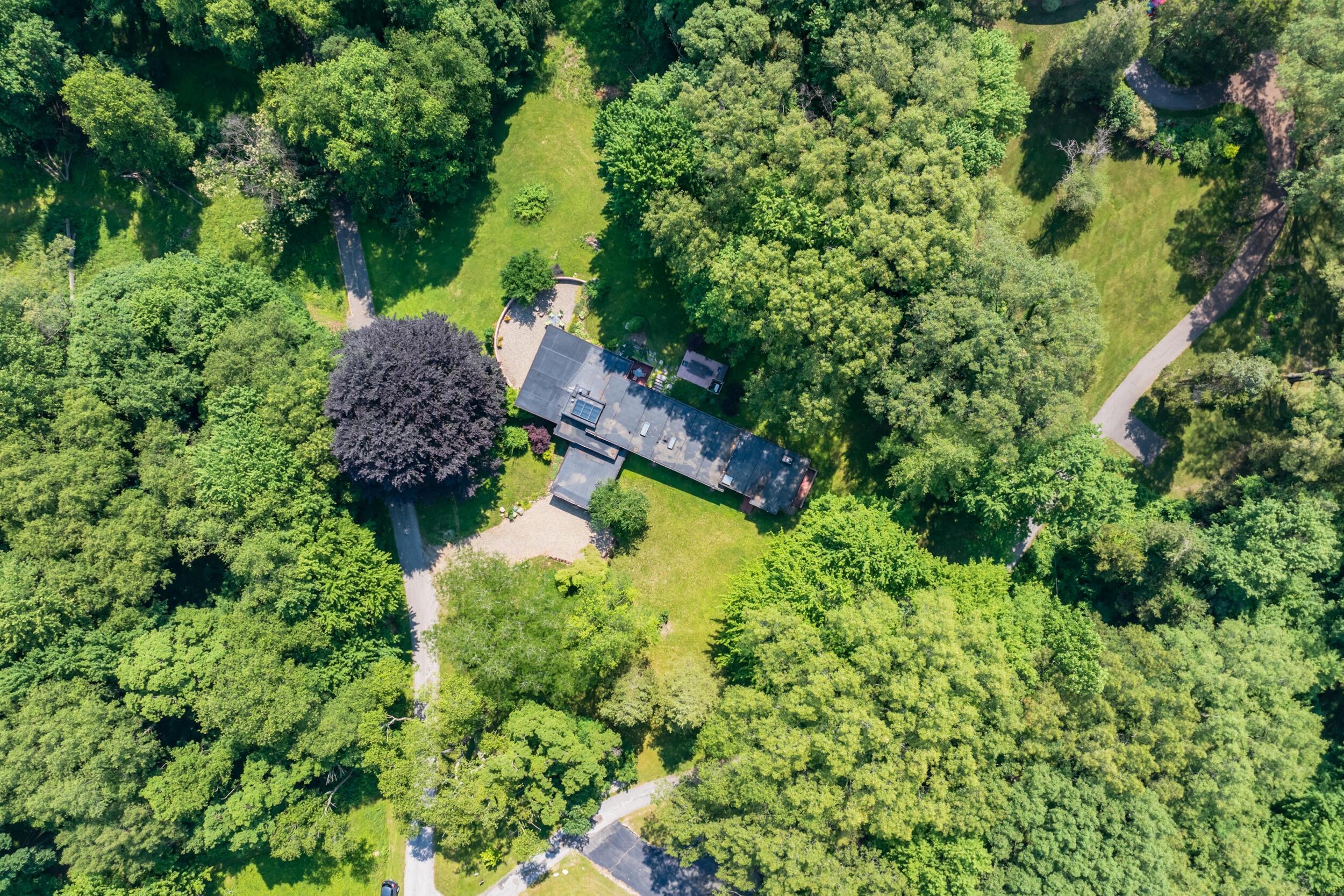 11090 Hawthorne Drive