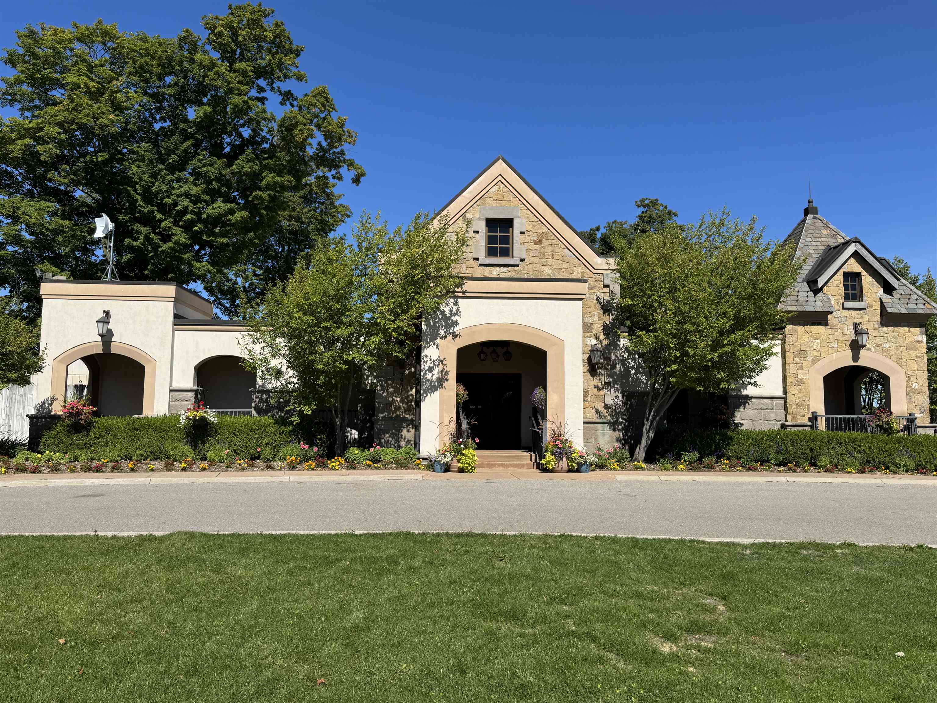 7765 Turnberry Circle