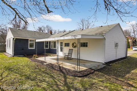 Tiny photo for 2648 Corey Street, Waterford Charter Township, MI 48328 (MLS # 20261020423)