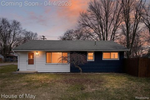 2648 Corey Street Waterford Charter Township MI 48328