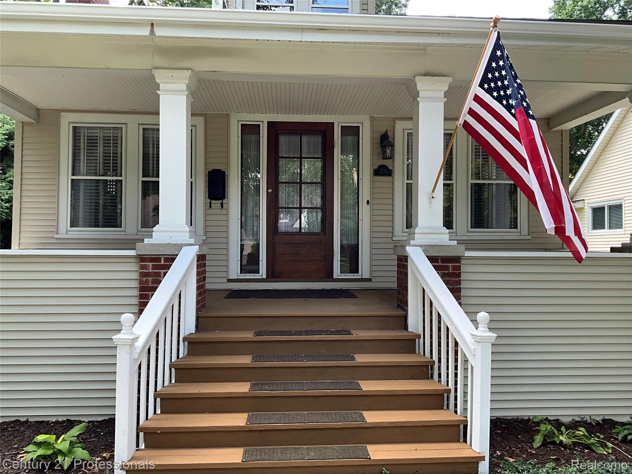 216 Woodside Road