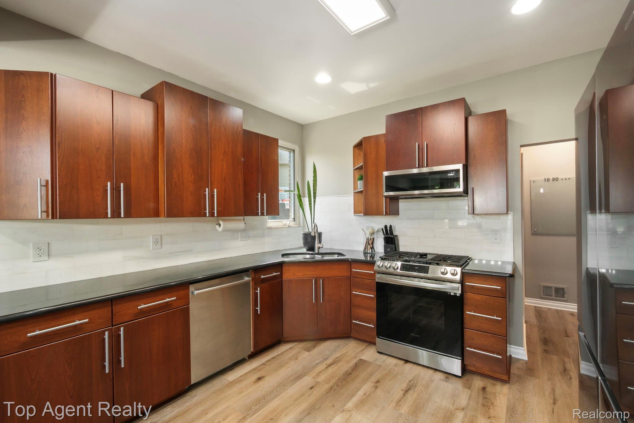 53268 Kakos Drive