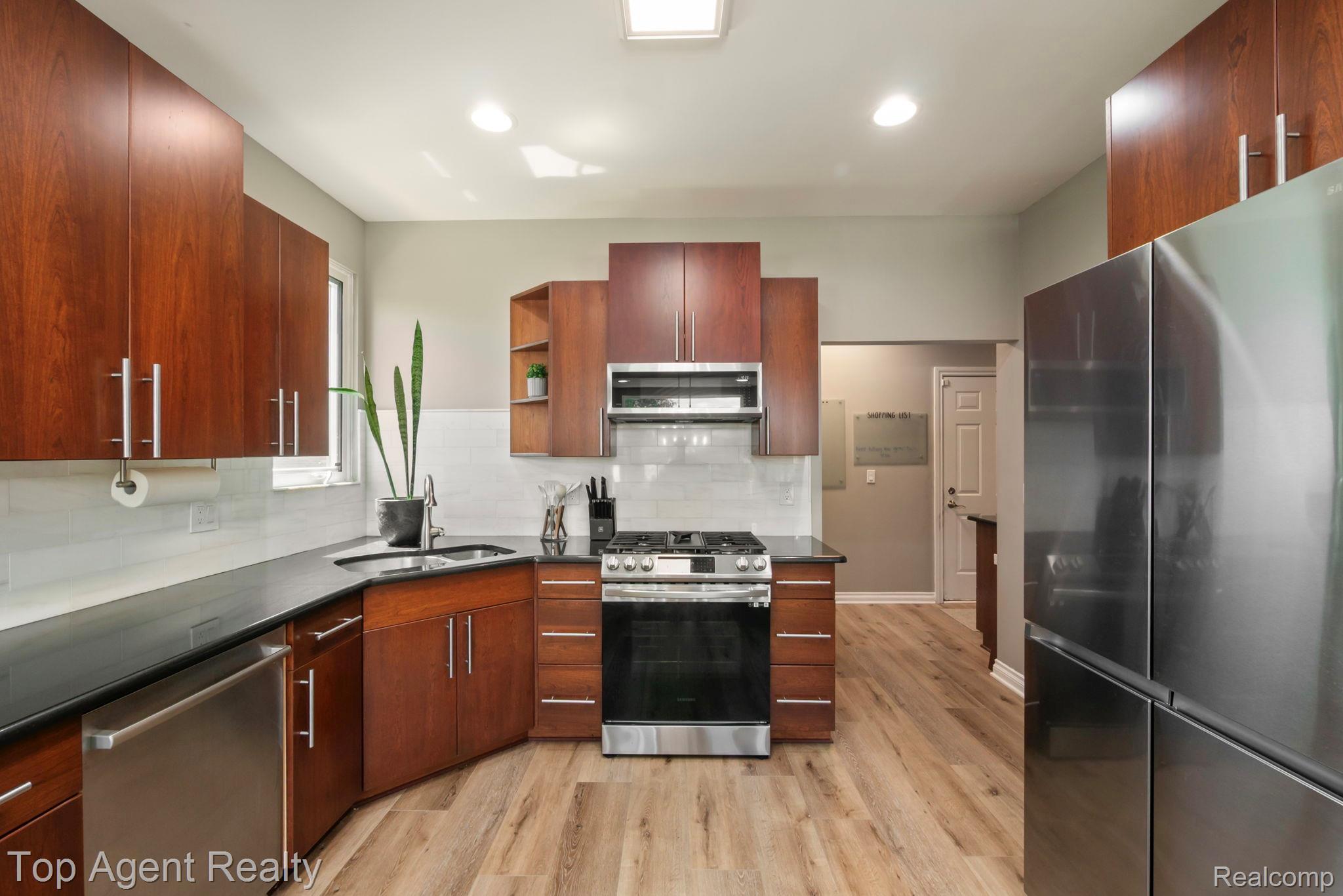 53268 Kakos Drive