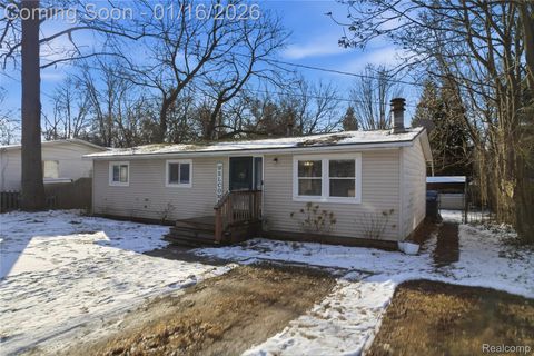 Tiny photo for 4901 Lake Grove Drive, White Lake Charter Township, MI 48383 (MLS # 20261001189)