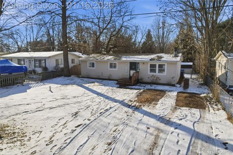 Tiny photo for 4901 Lake Grove Drive, White Lake Charter Township, MI 48383 (MLS # 20261001189)
