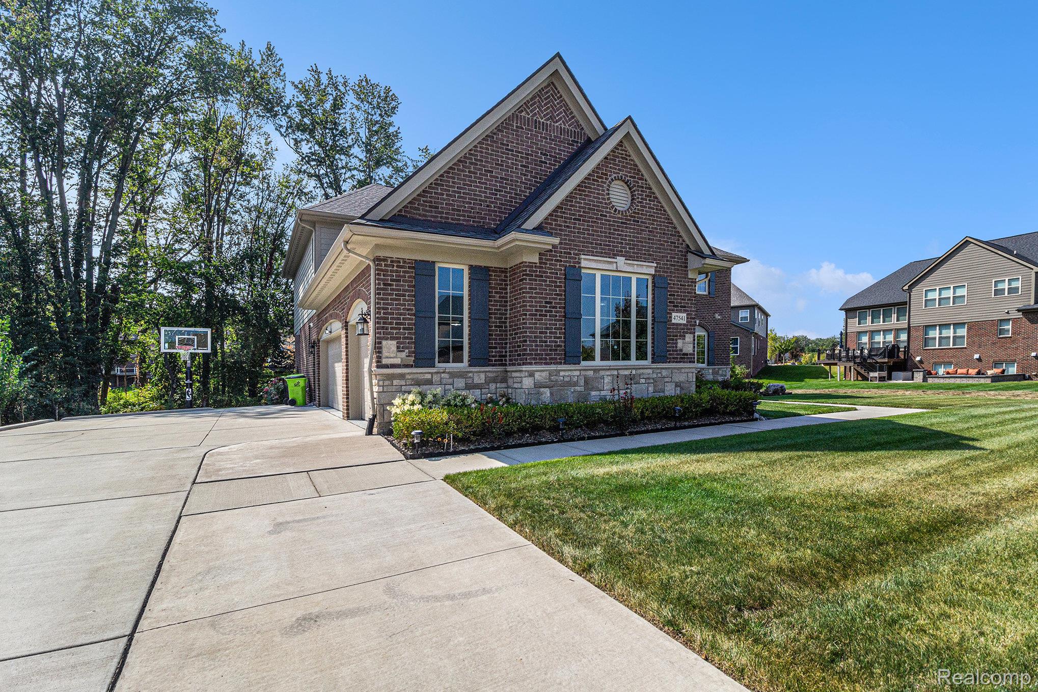 47541 Villa Terrace Court