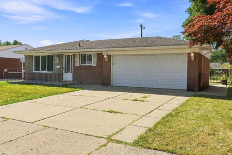 Tiny photo for 16878 Grettel Avenue, Fraser City, MI 48026 (MLS # 58050220192)