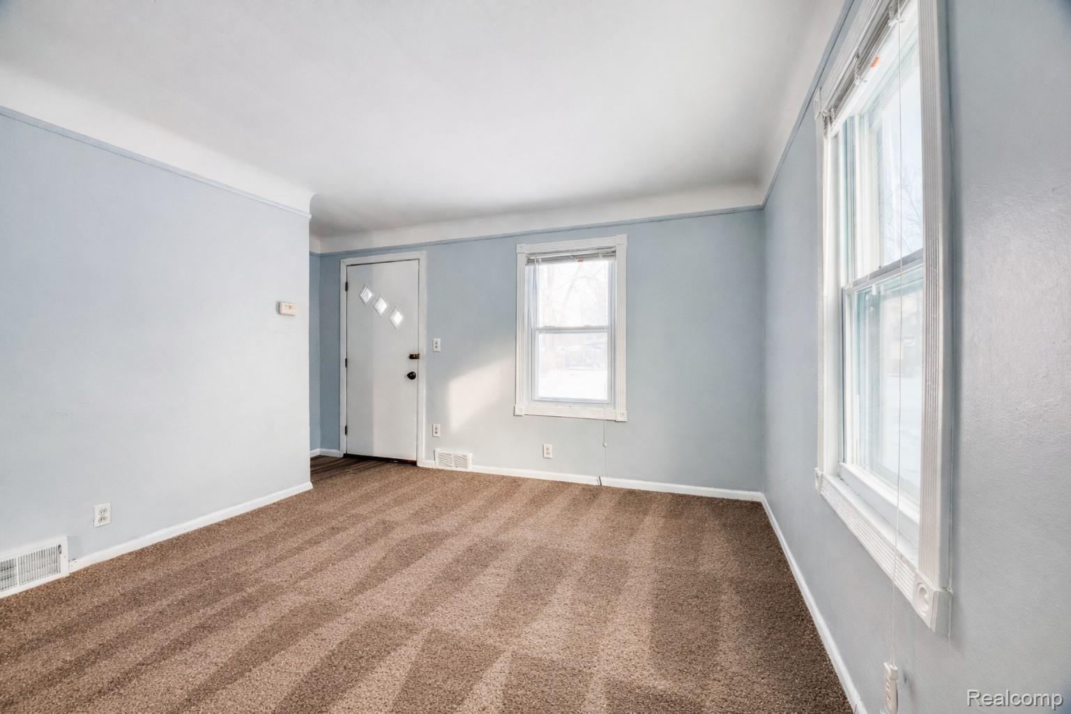 419 W Bernhard Avenue