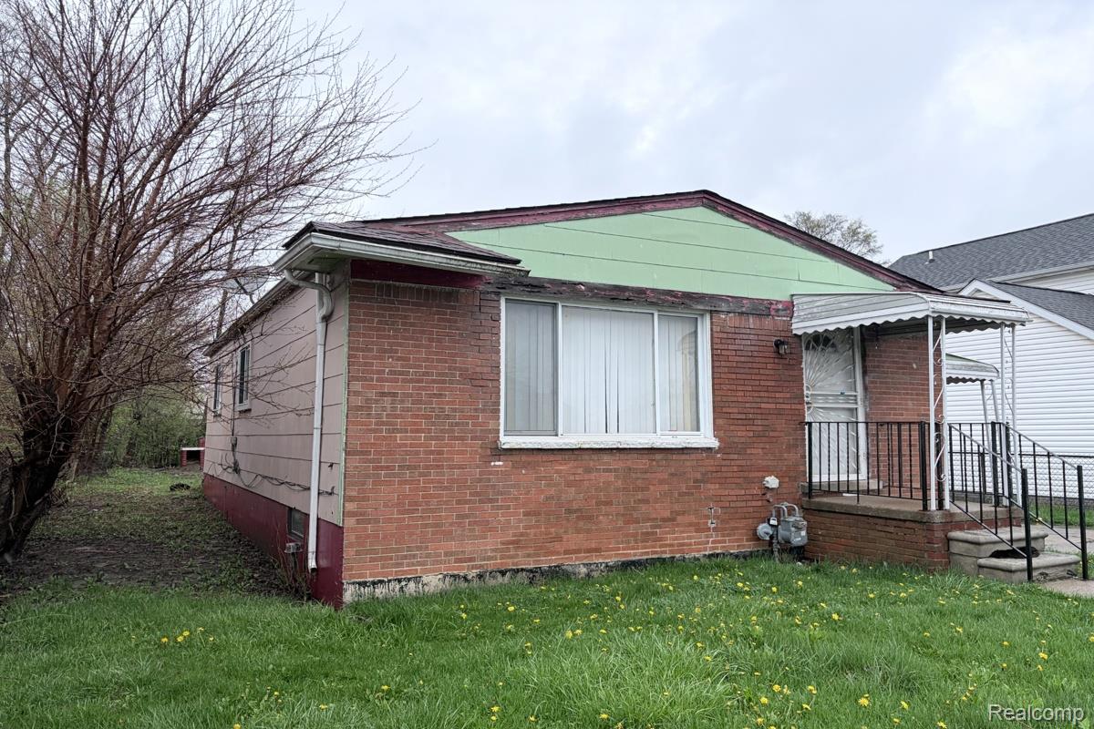 9377 Bessemore Street