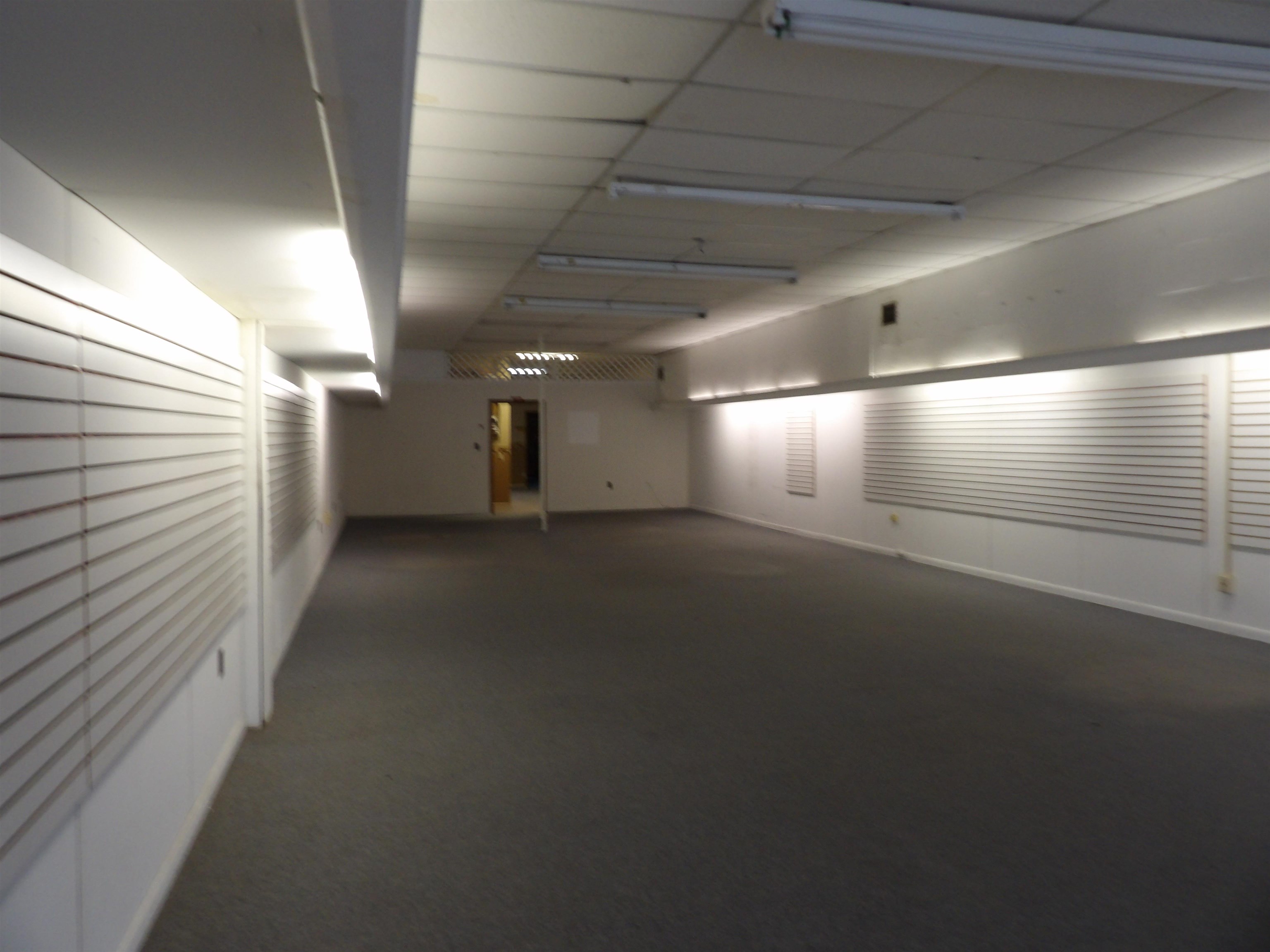 128 W Upton Avenue