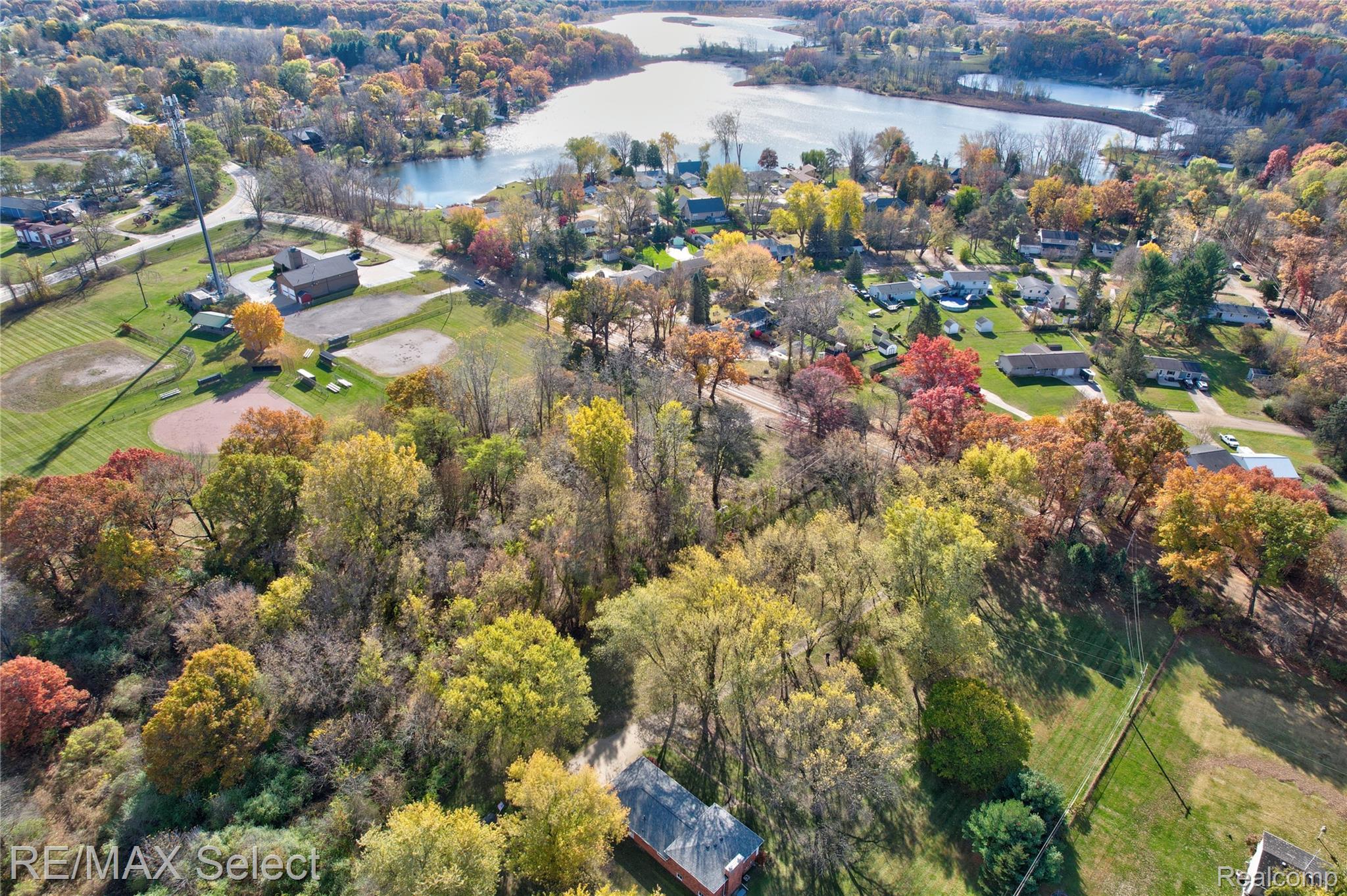 550 W Rose Center Road