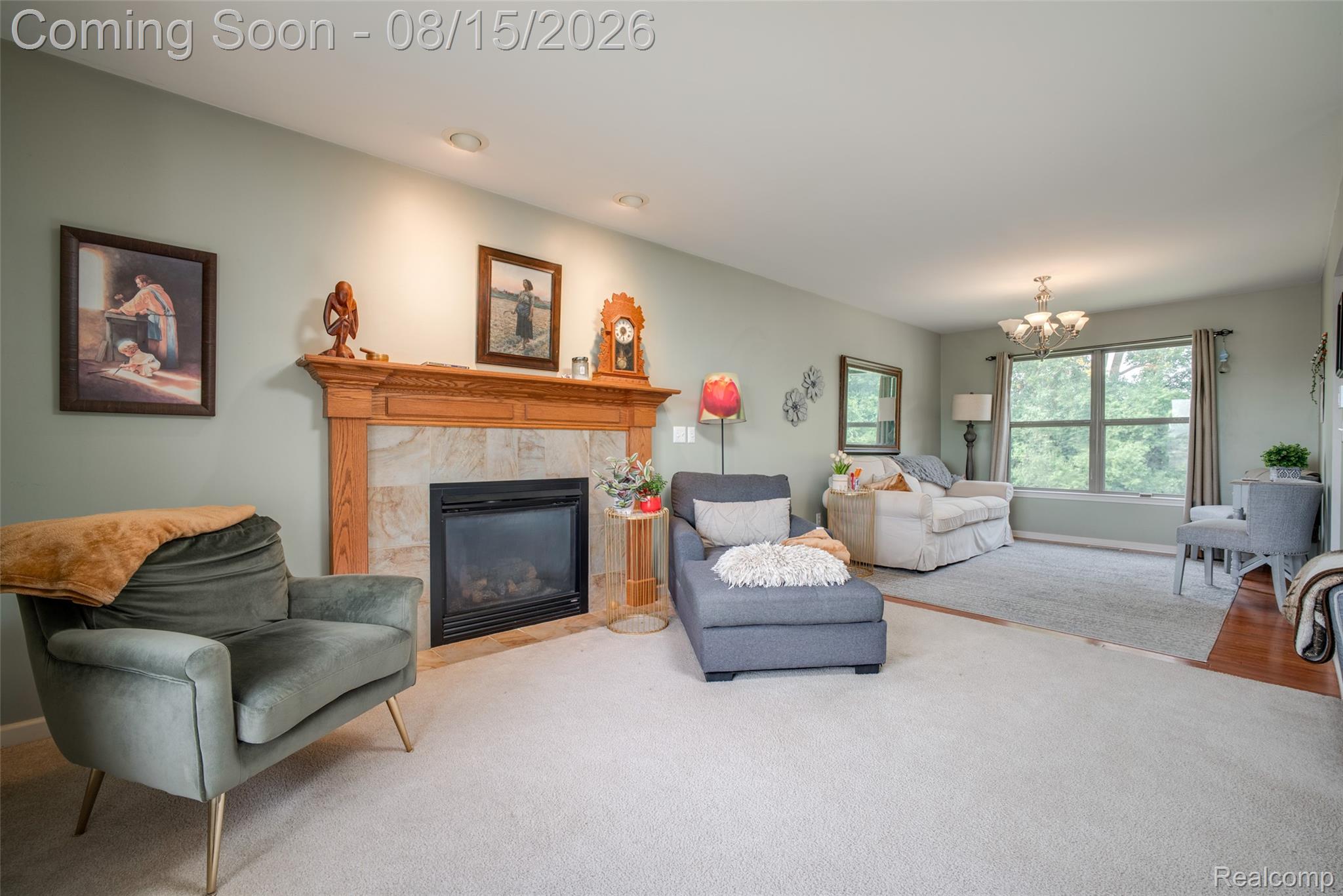 8376 Oak Ridge Drive