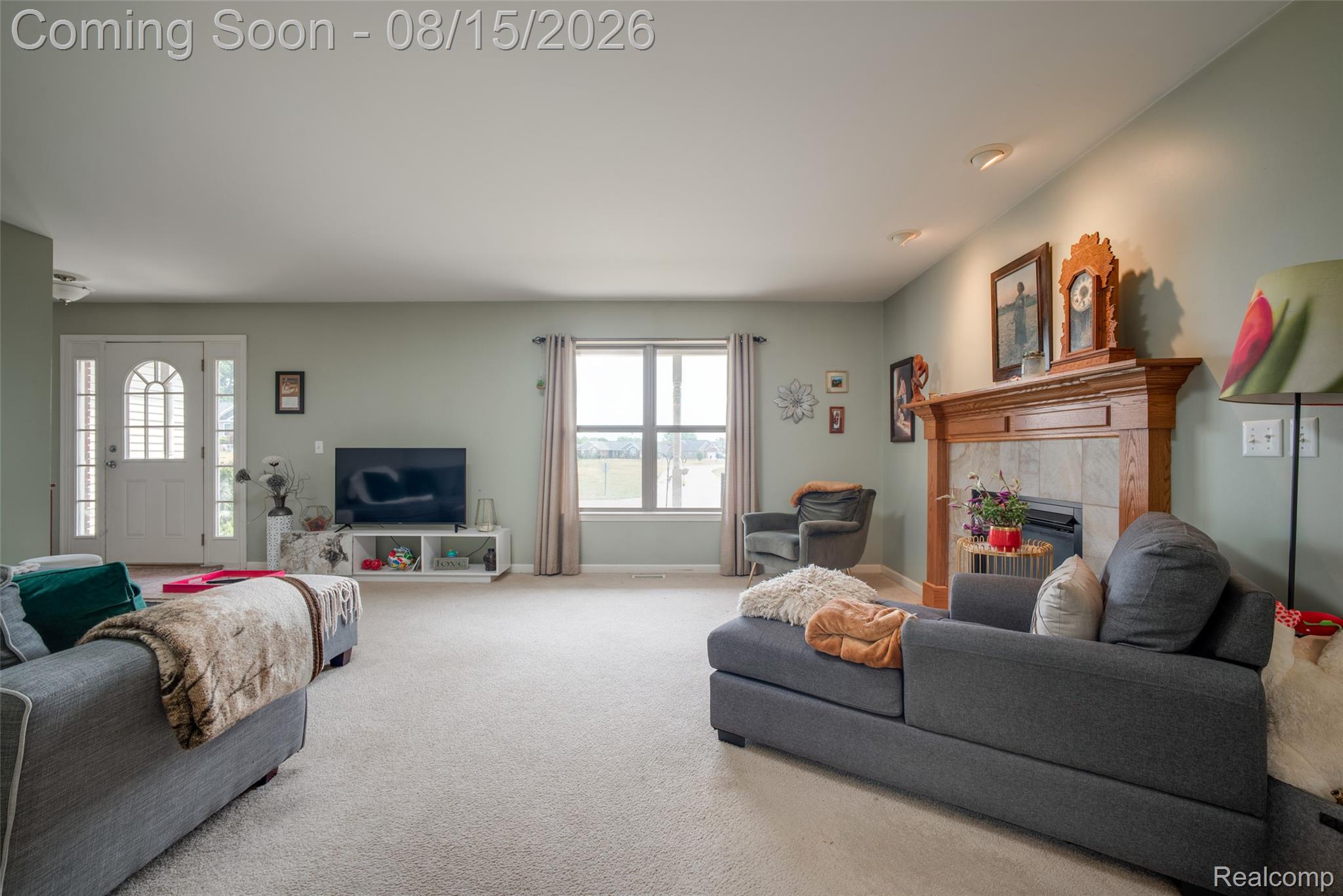 8376 Oak Ridge Drive