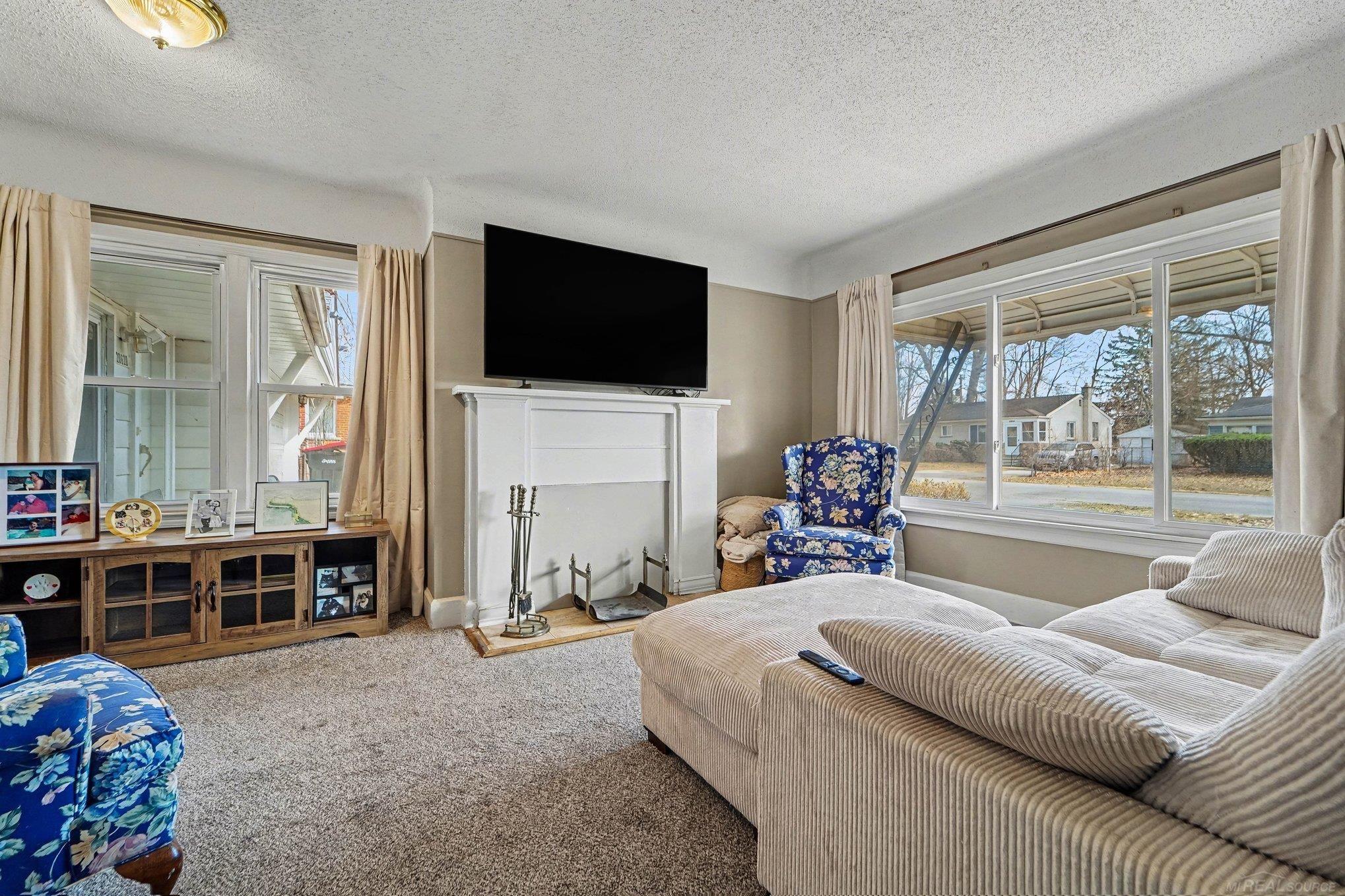 20620 Westhampton Avenue