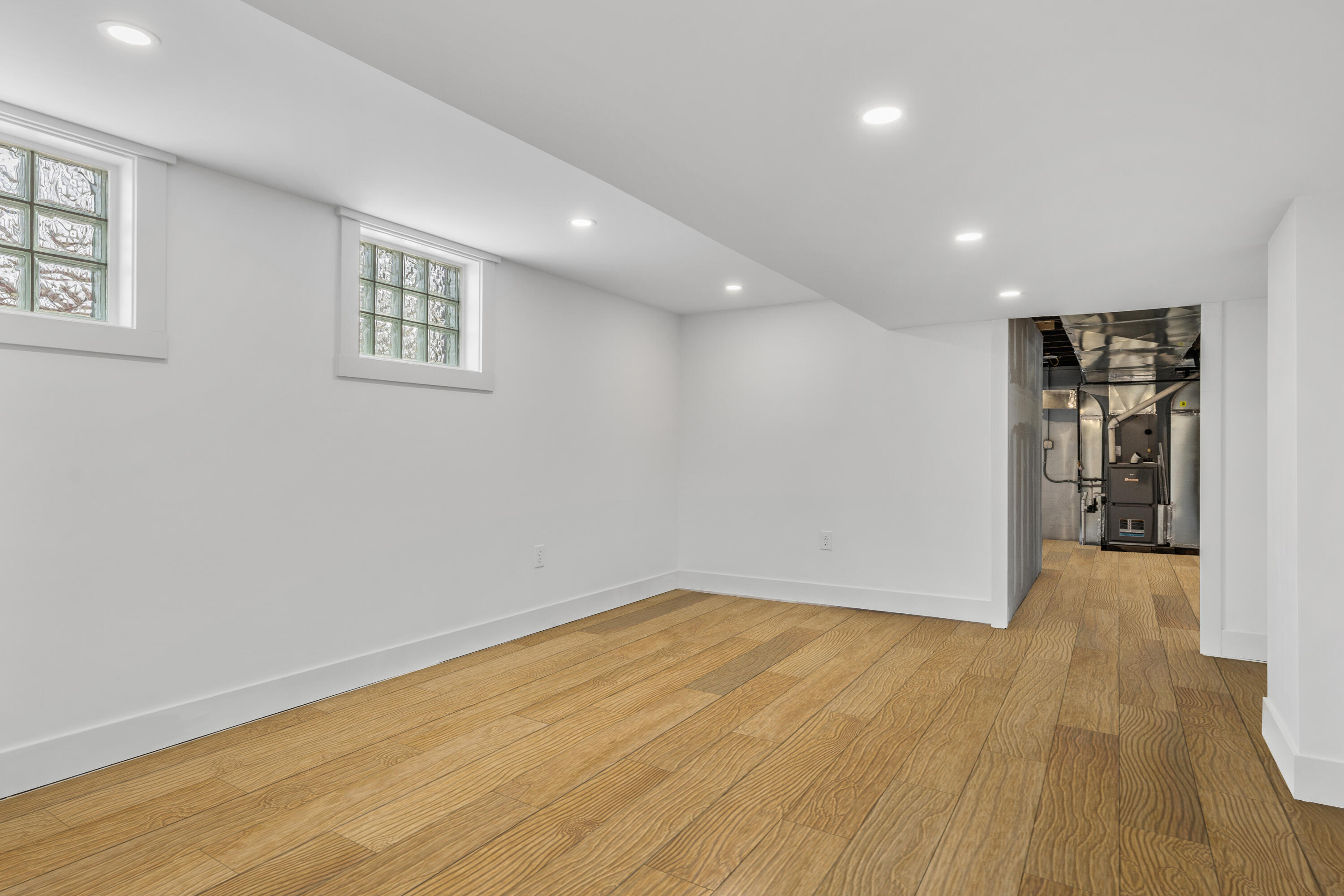 NewBuffaloCity_Berrien, Michigan 49117, United States, 4 Bedrooms Bedrooms, ,3 BathroomsBathrooms,Residential,Active,98428