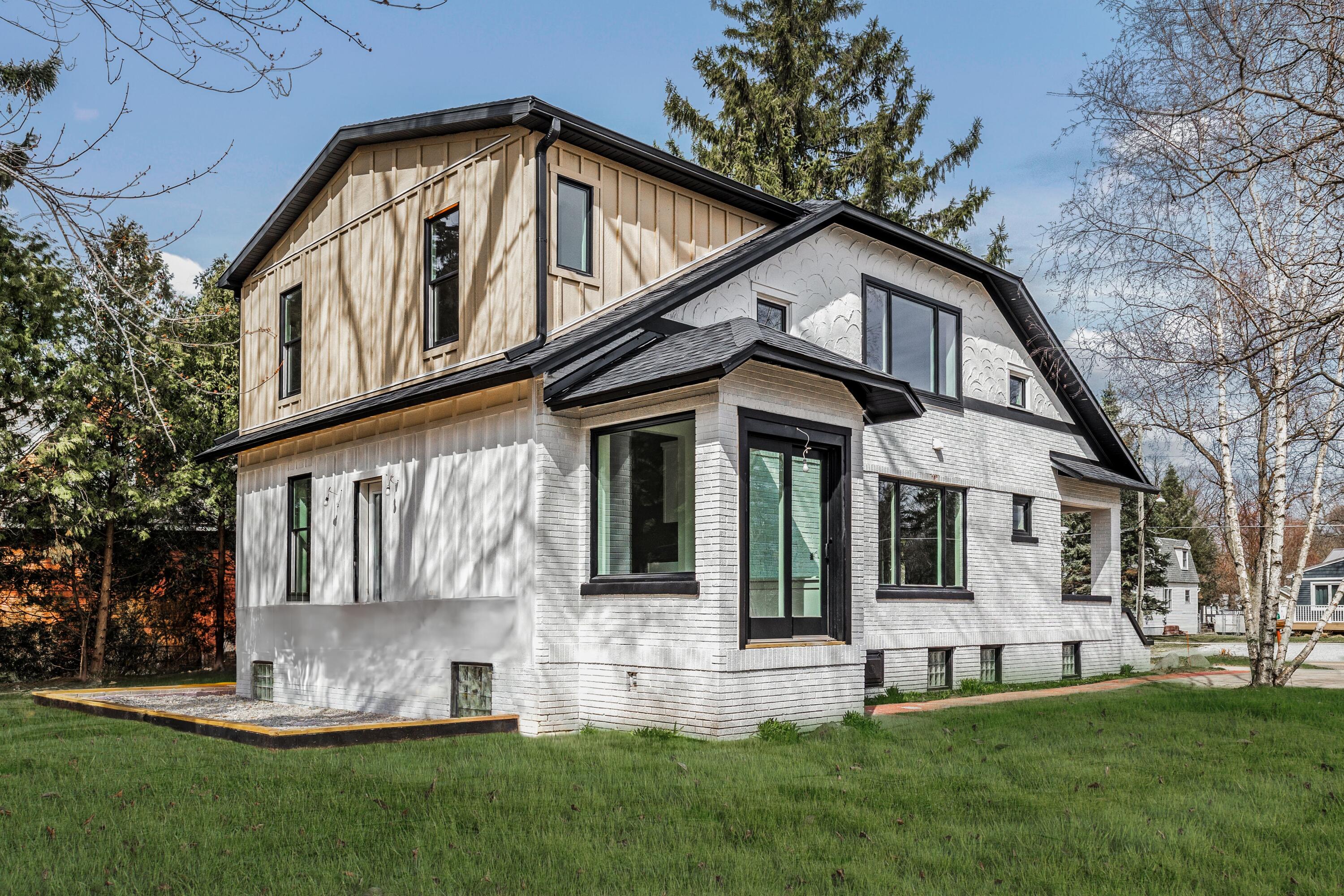 NewBuffaloCity_Berrien, Michigan 49117, United States, 4 Bedrooms Bedrooms, ,3 BathroomsBathrooms,Residential,Active,98428