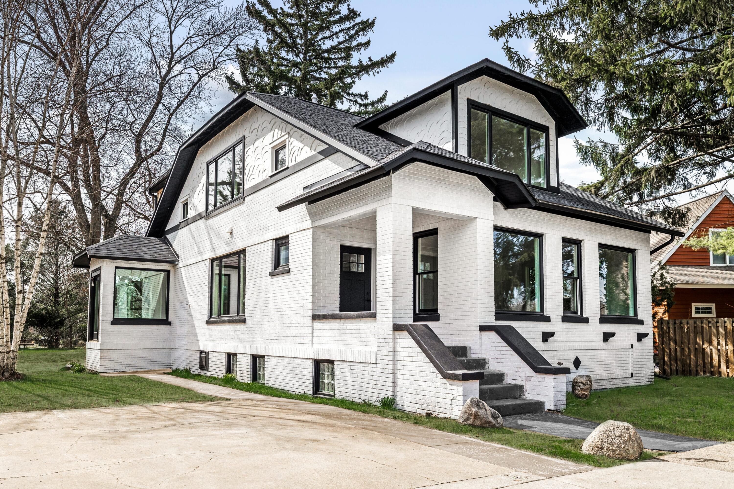 NewBuffaloCity_Berrien, Michigan 49117, United States, 4 Bedrooms Bedrooms, ,3 BathroomsBathrooms,Residential,Active,98428