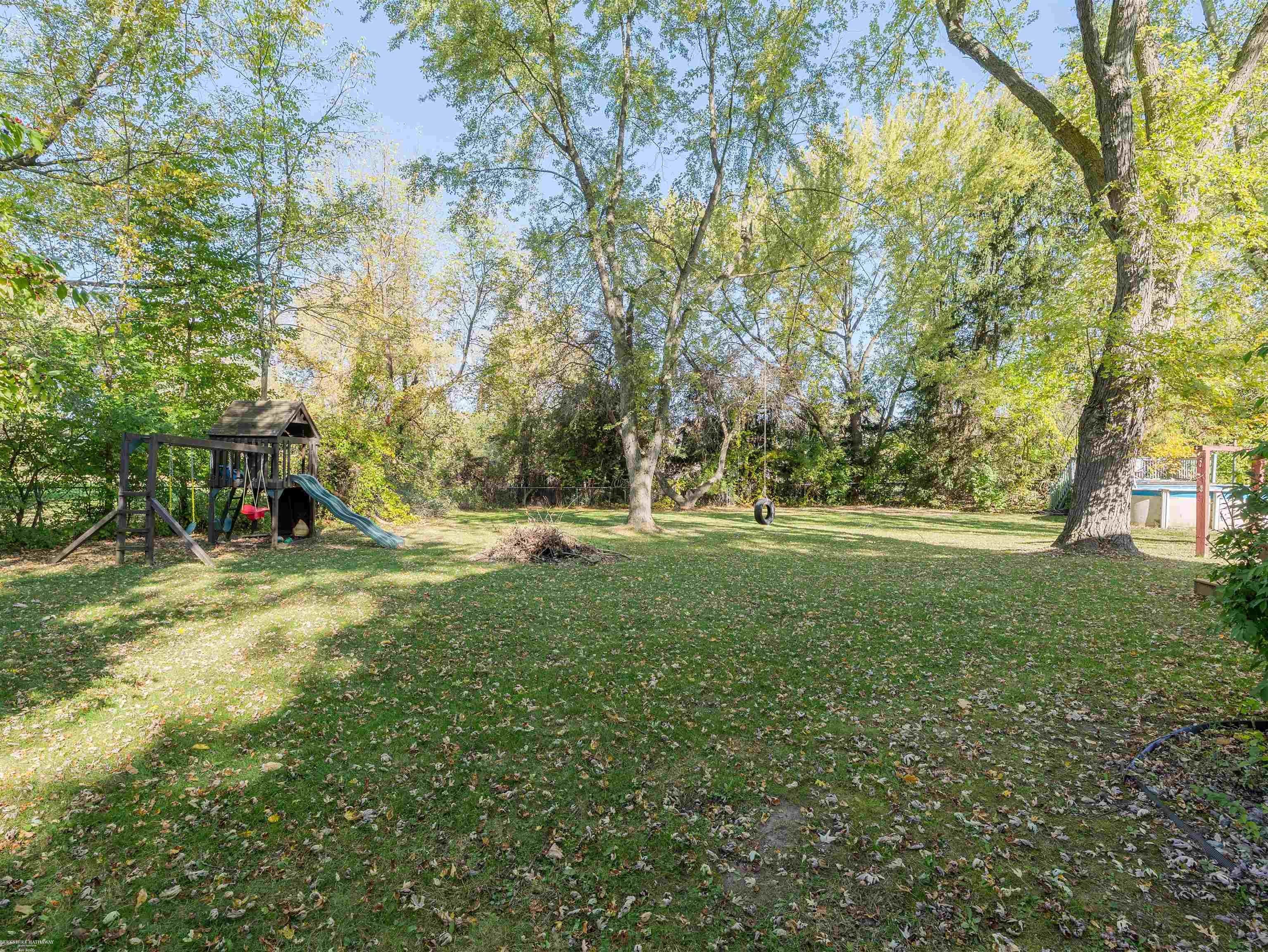 543 E Gunn Road