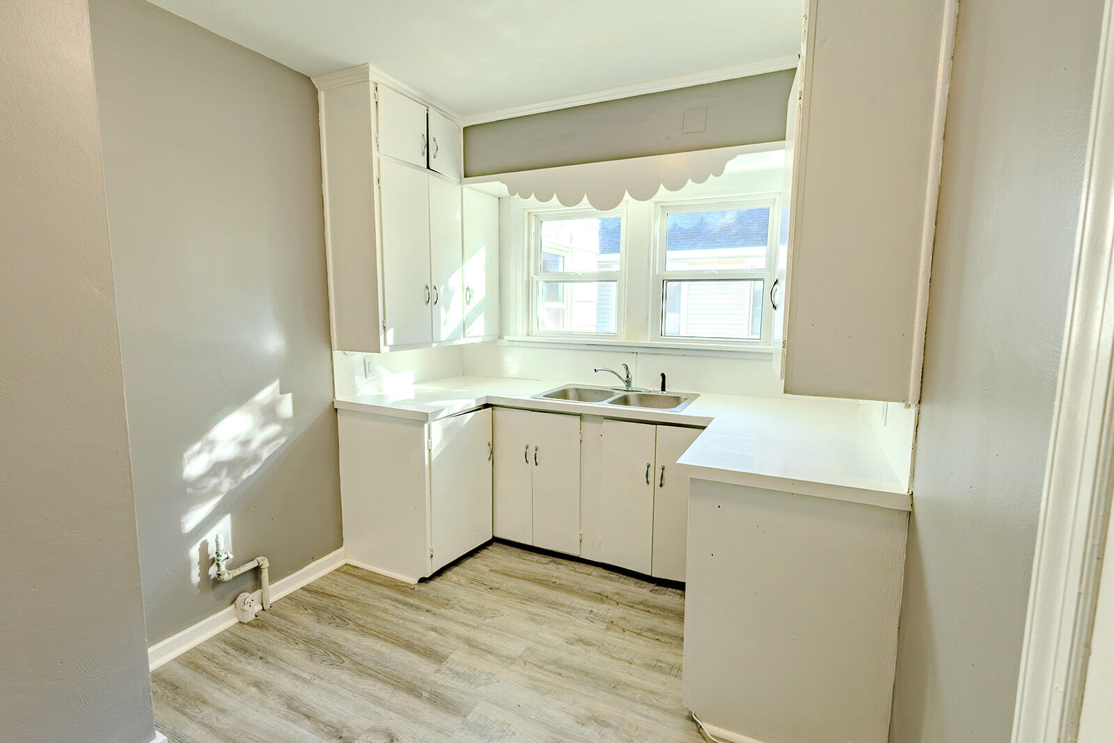 2525 Reynolds Street