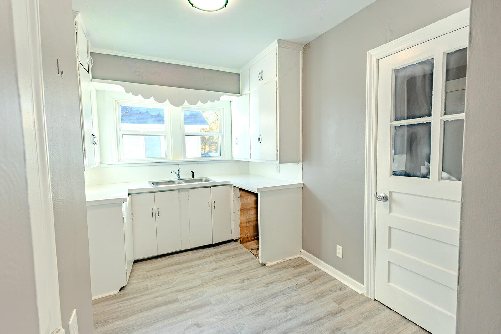 2525 Reynolds Street