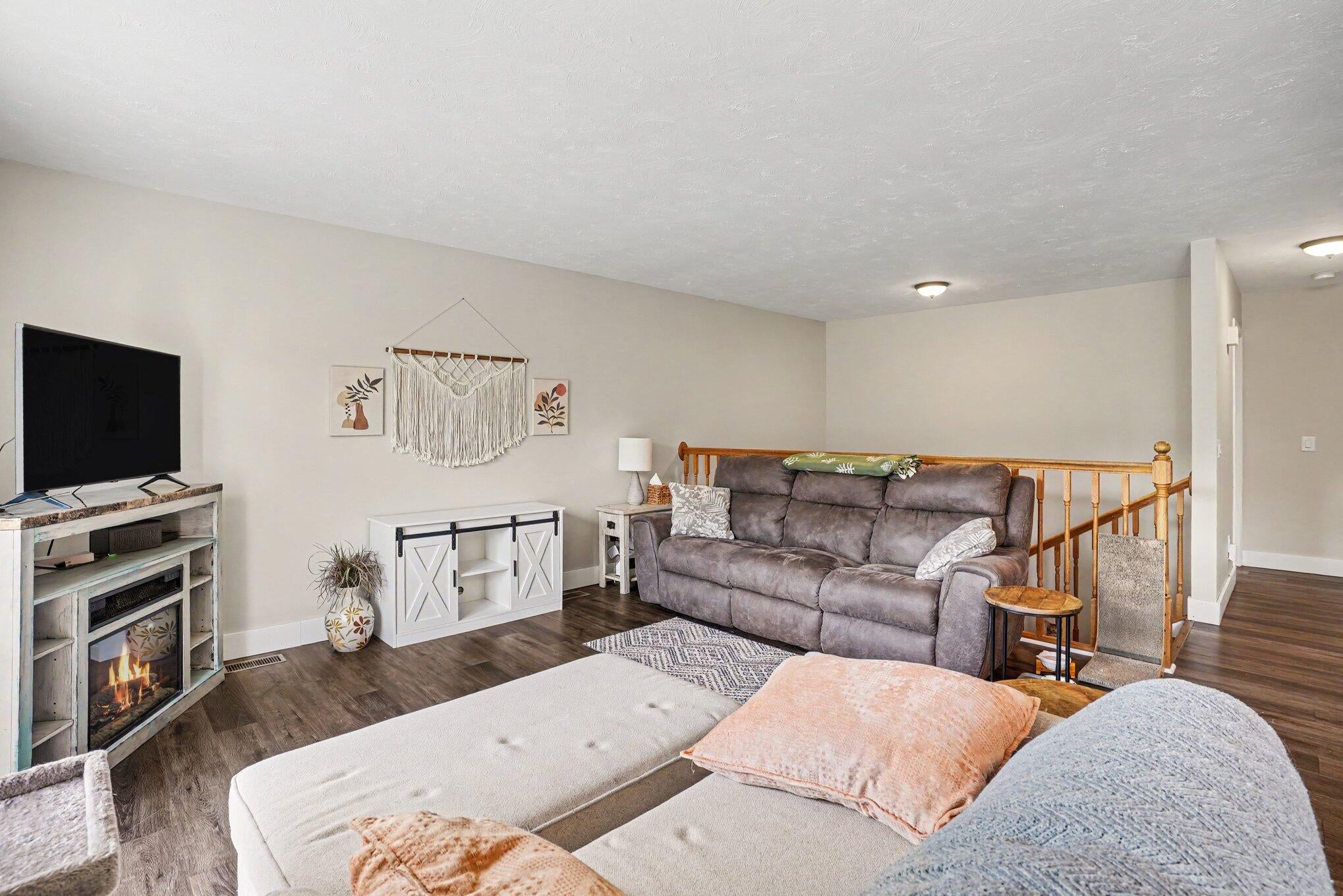 2074 101st Avenue