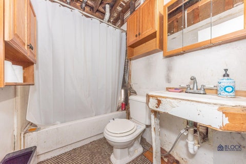 Tiny photo for 1334 White Street, Ann Arbor, MI 48104 (MLS # 81026054515)