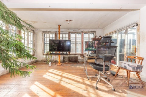 Tiny photo for 1334 White Street, Ann Arbor, MI 48104 (MLS # 81026054515)