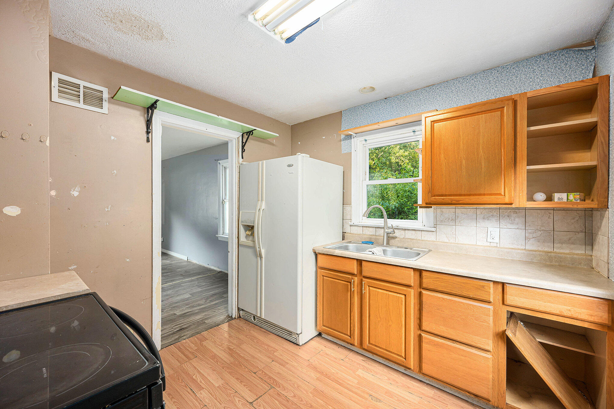 Battle Creek City, Michigan 49037, United States, 2 Bedrooms Bedrooms, ,1 BathroomBathrooms,Residential,Active,176419