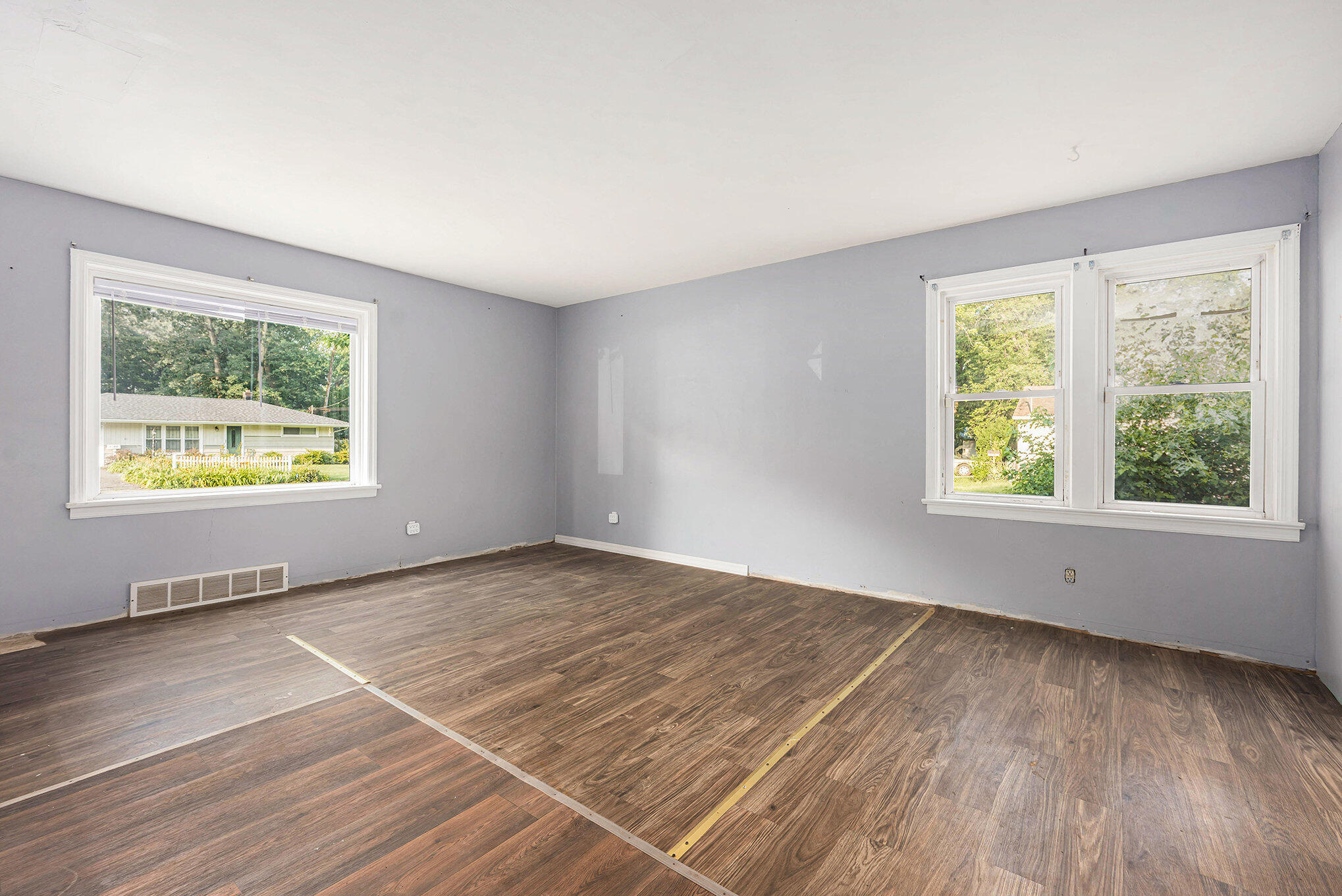 Battle Creek City, Michigan 49037, United States, 2 Bedrooms Bedrooms, ,1 BathroomBathrooms,Residential,Active,176419