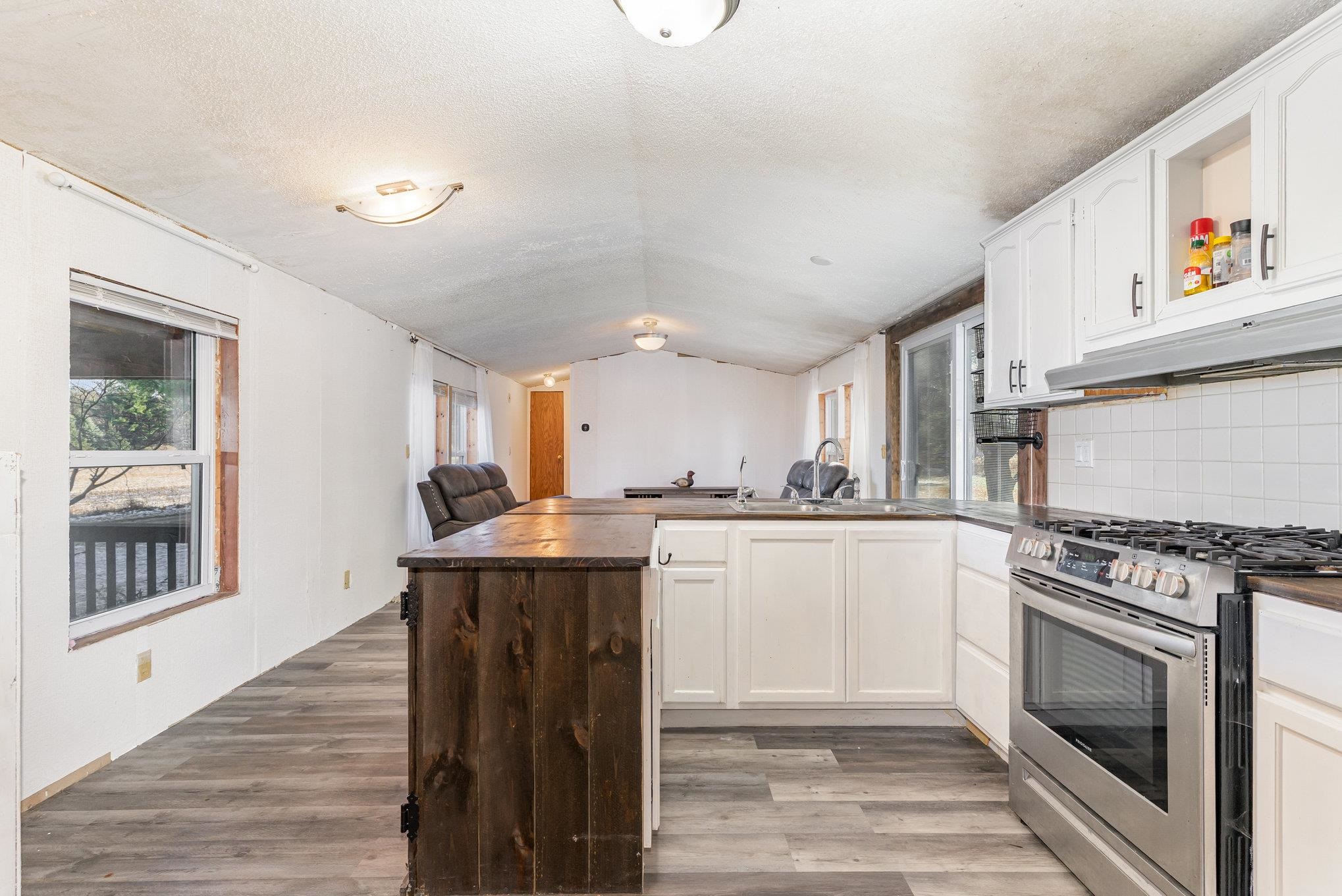 5689 E Baseline Road