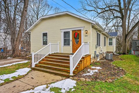 502 N Berkley Street Kalamazoo Charter Township MI 49006