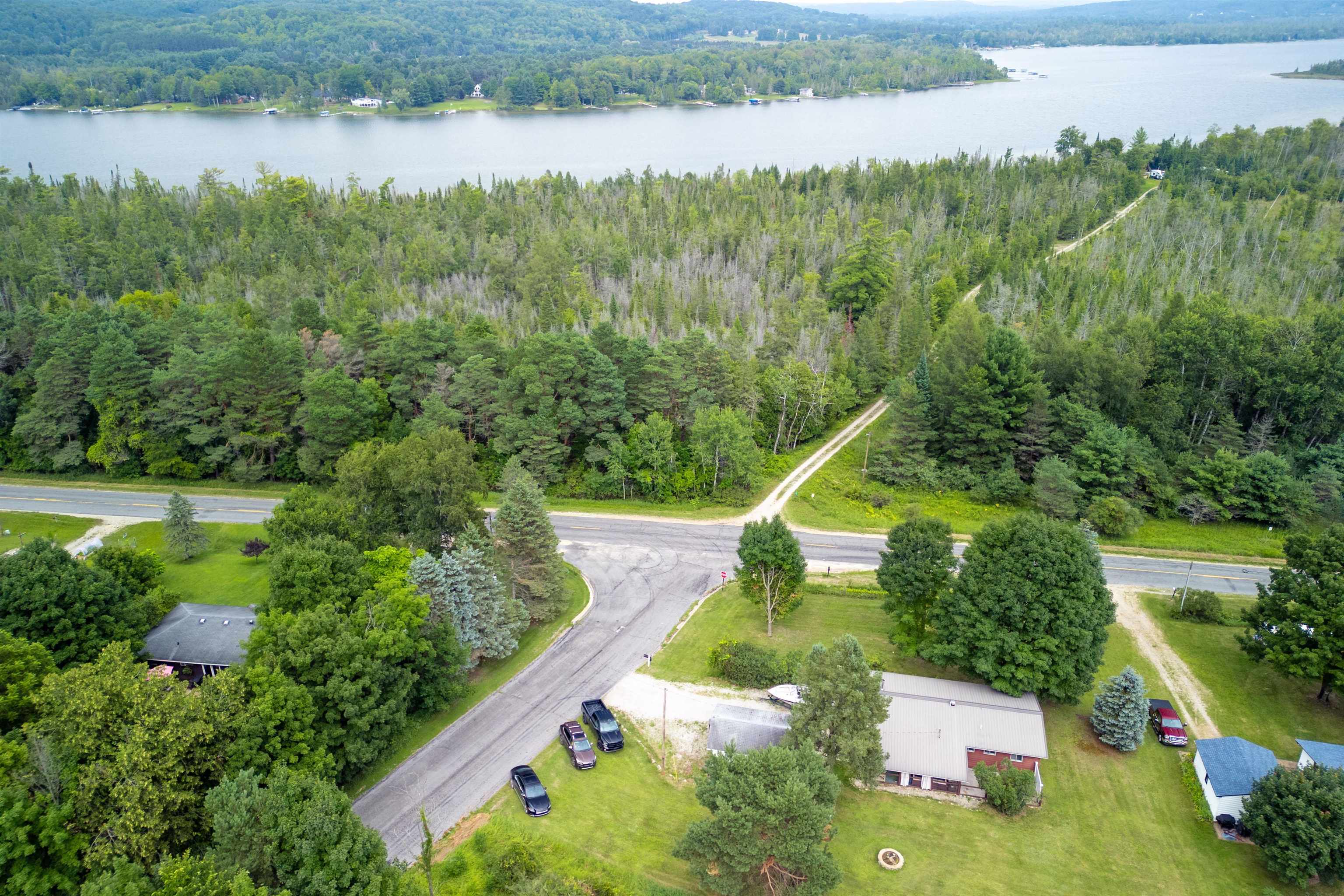 4522 Clam Lake Drive